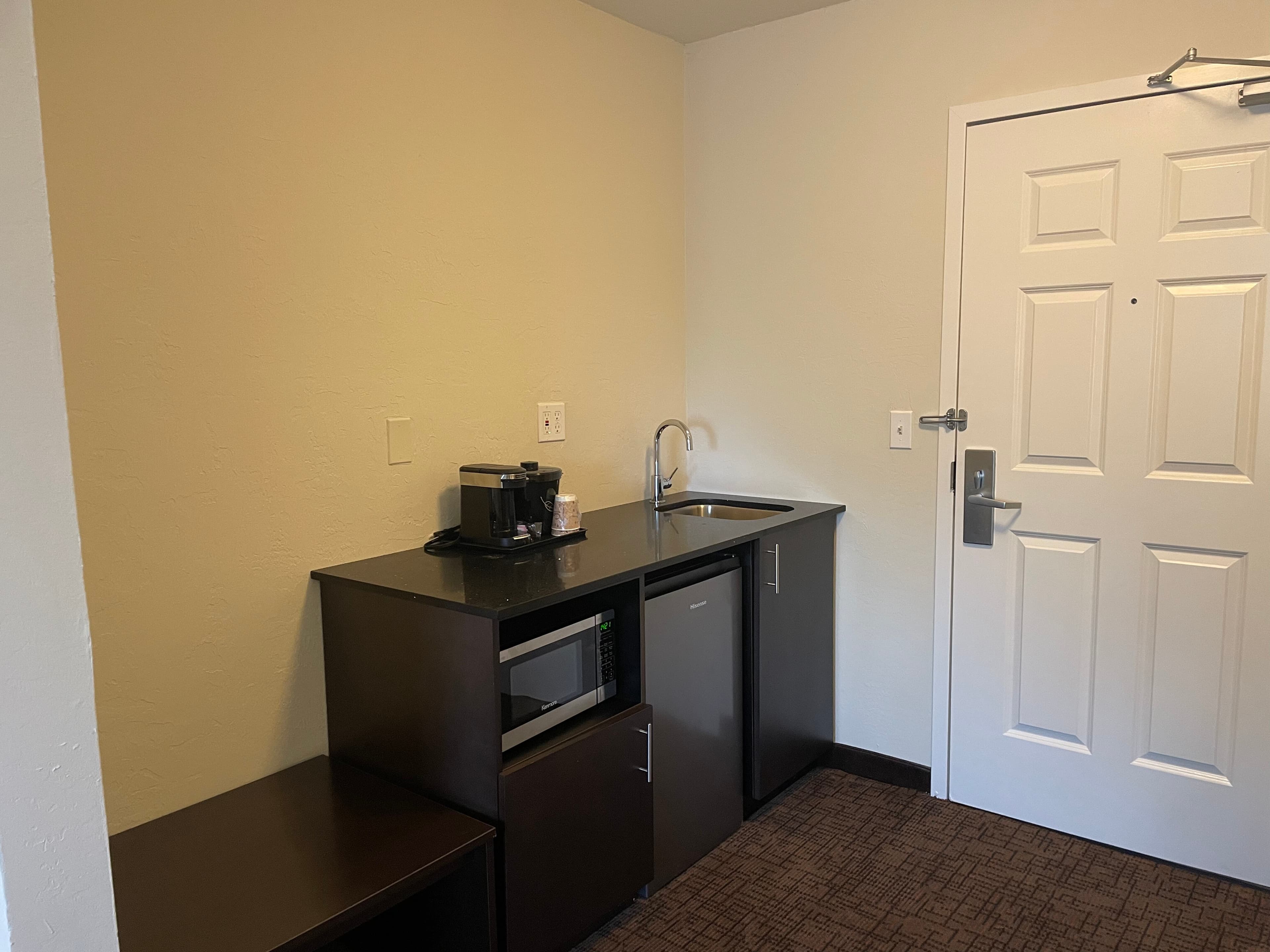 Suburban Studios Melbourne Airport — 8