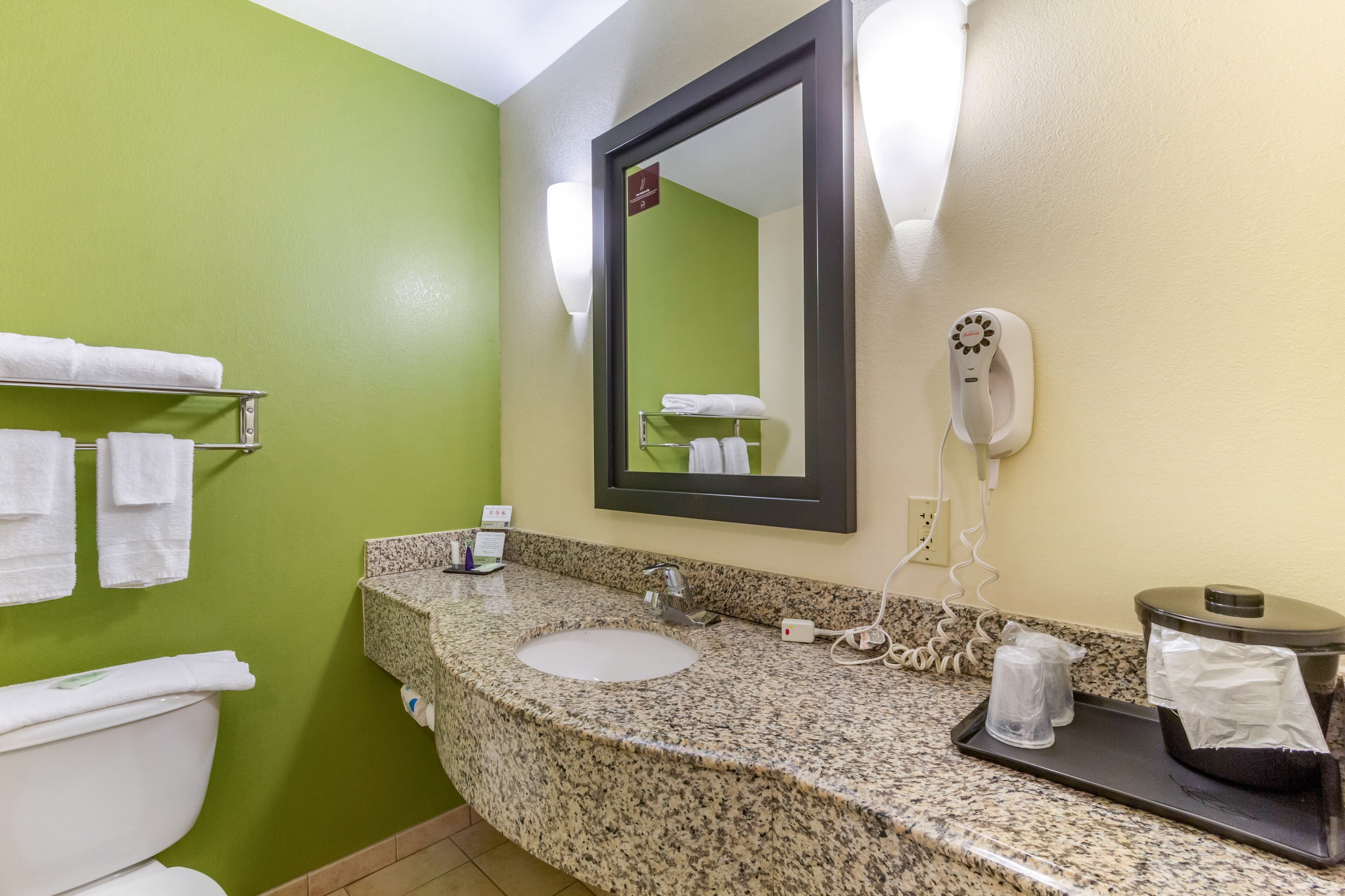 Sleep Inn & Suites Jacksonville West — 14