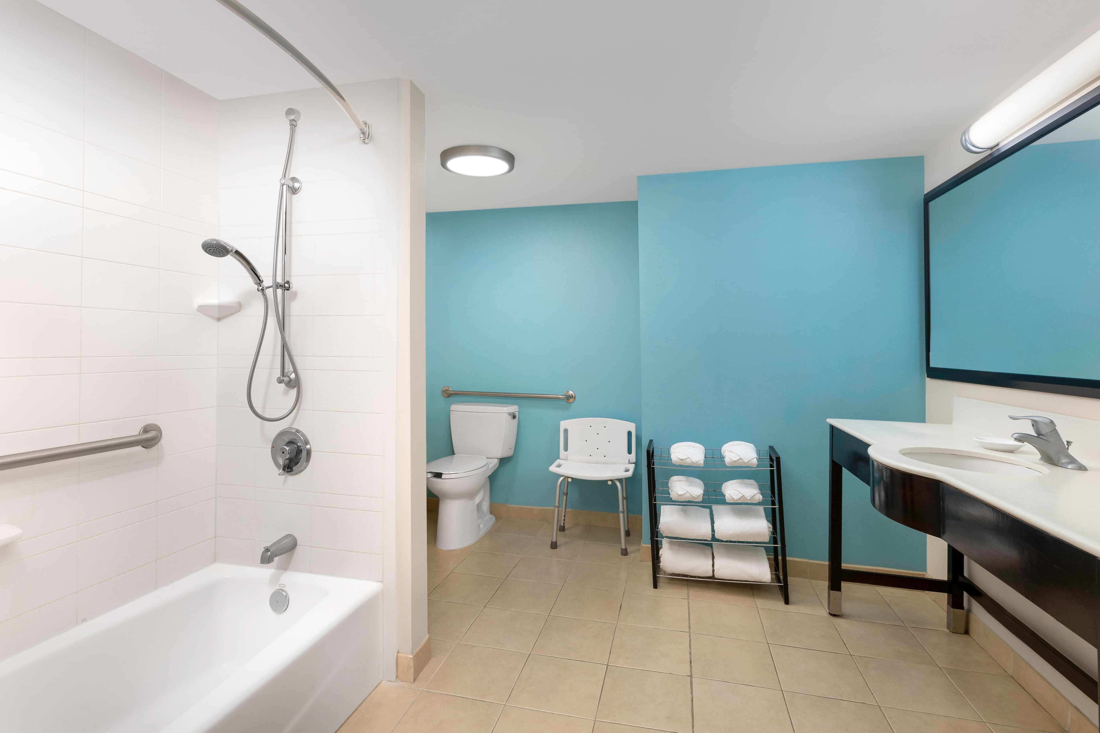 Comfort Suites Lake City — 6