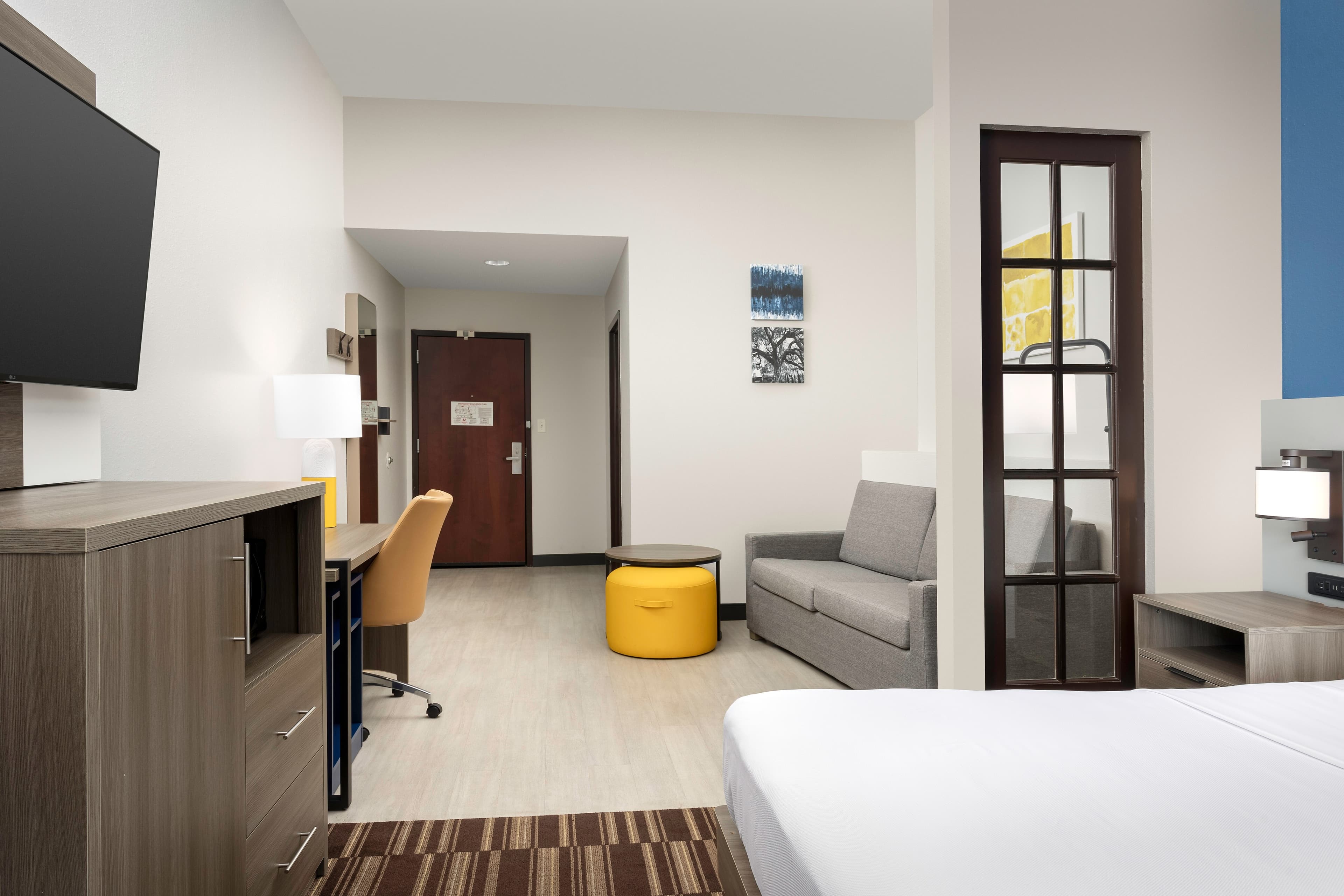 Comfort Suites Lake City — 7