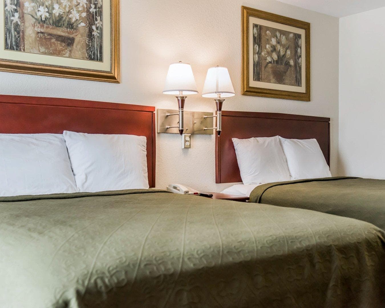 Econo Lodge Monticello — 22