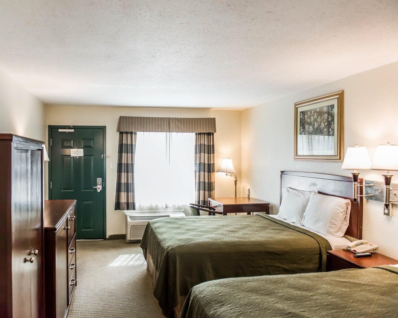 Econo Lodge Monticello — 24