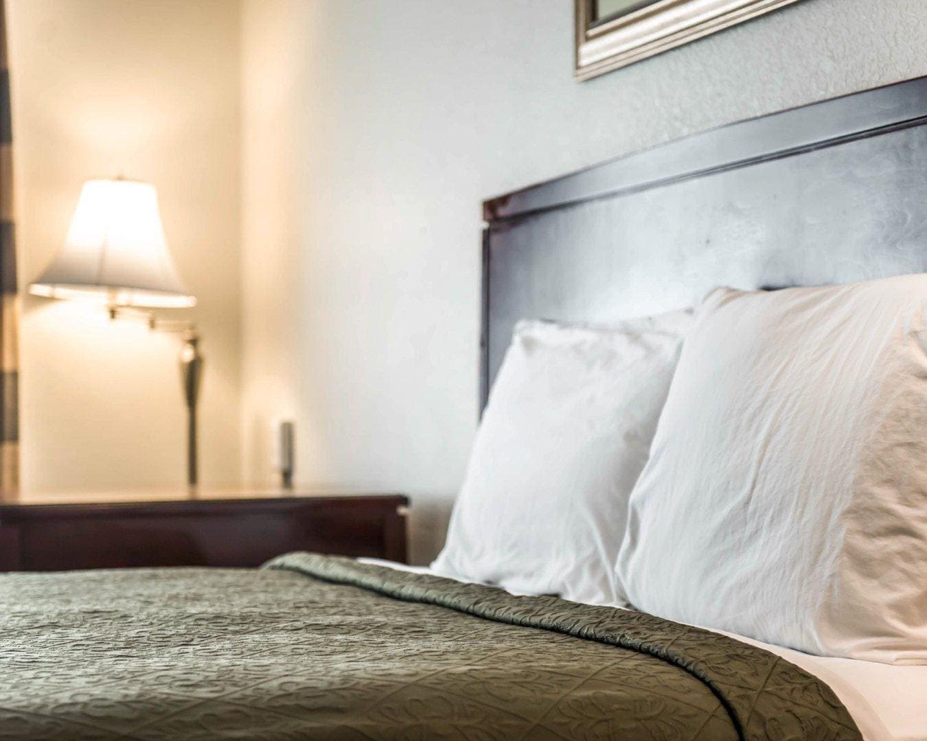 Econo Lodge Monticello — 5