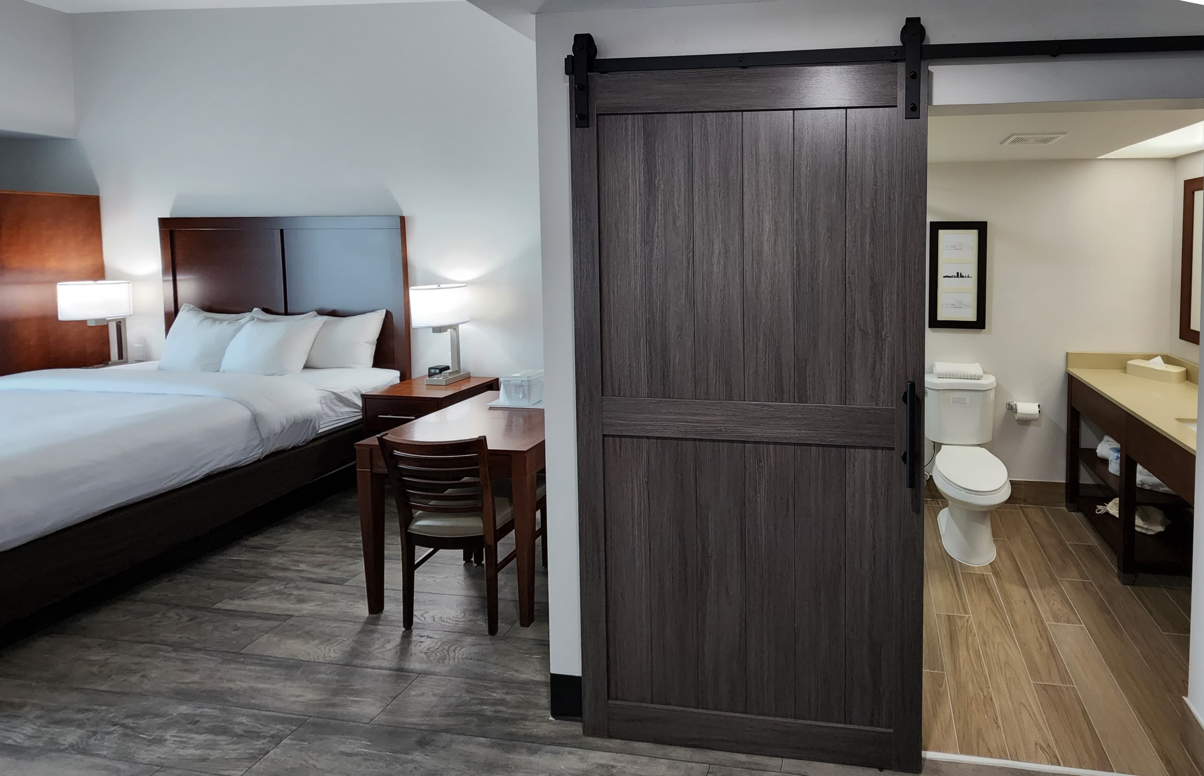 Comfort Suites Baymeadows Near Butler Blvd — 6