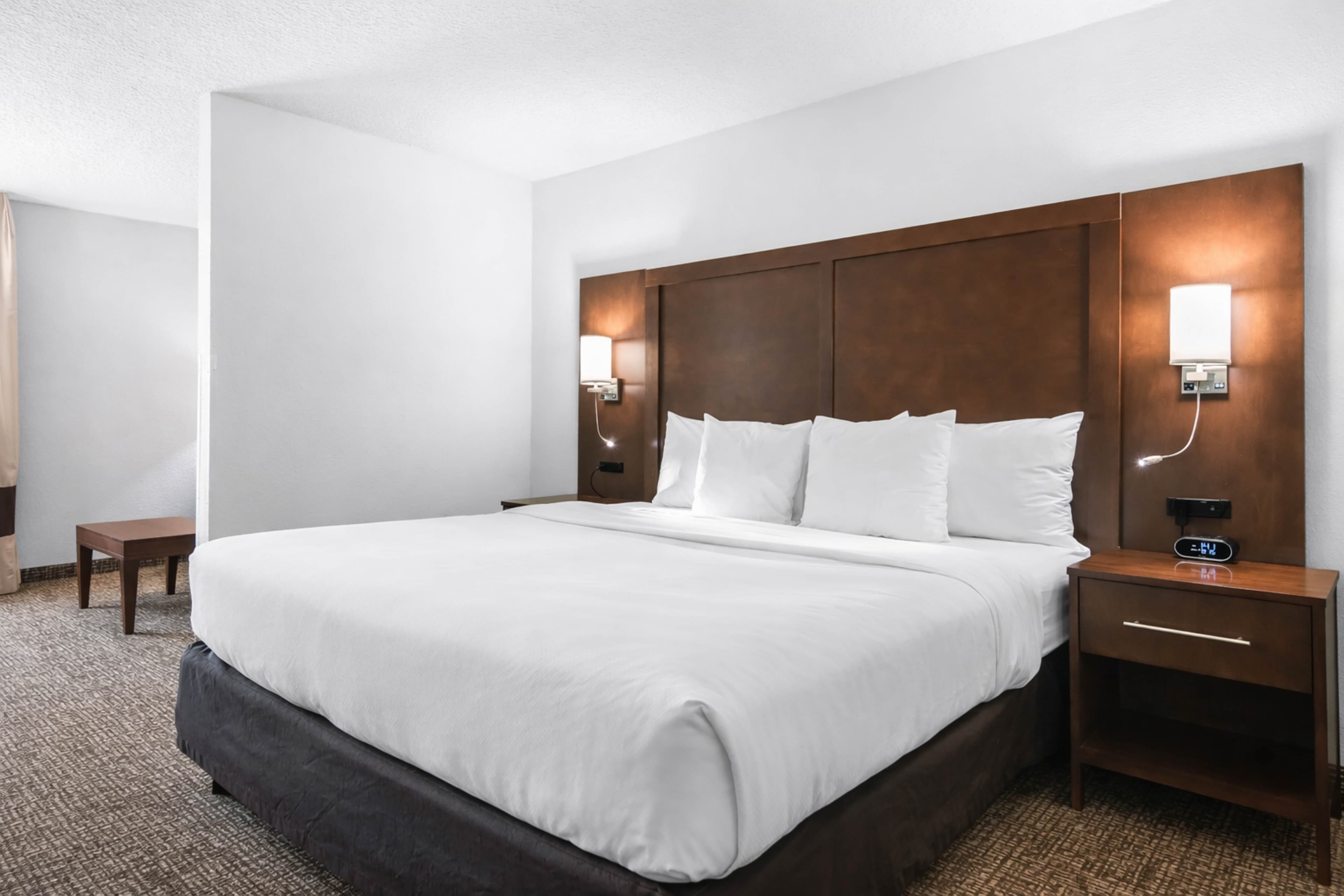 Comfort Suites Baymeadows Near Butler Blvd — 12