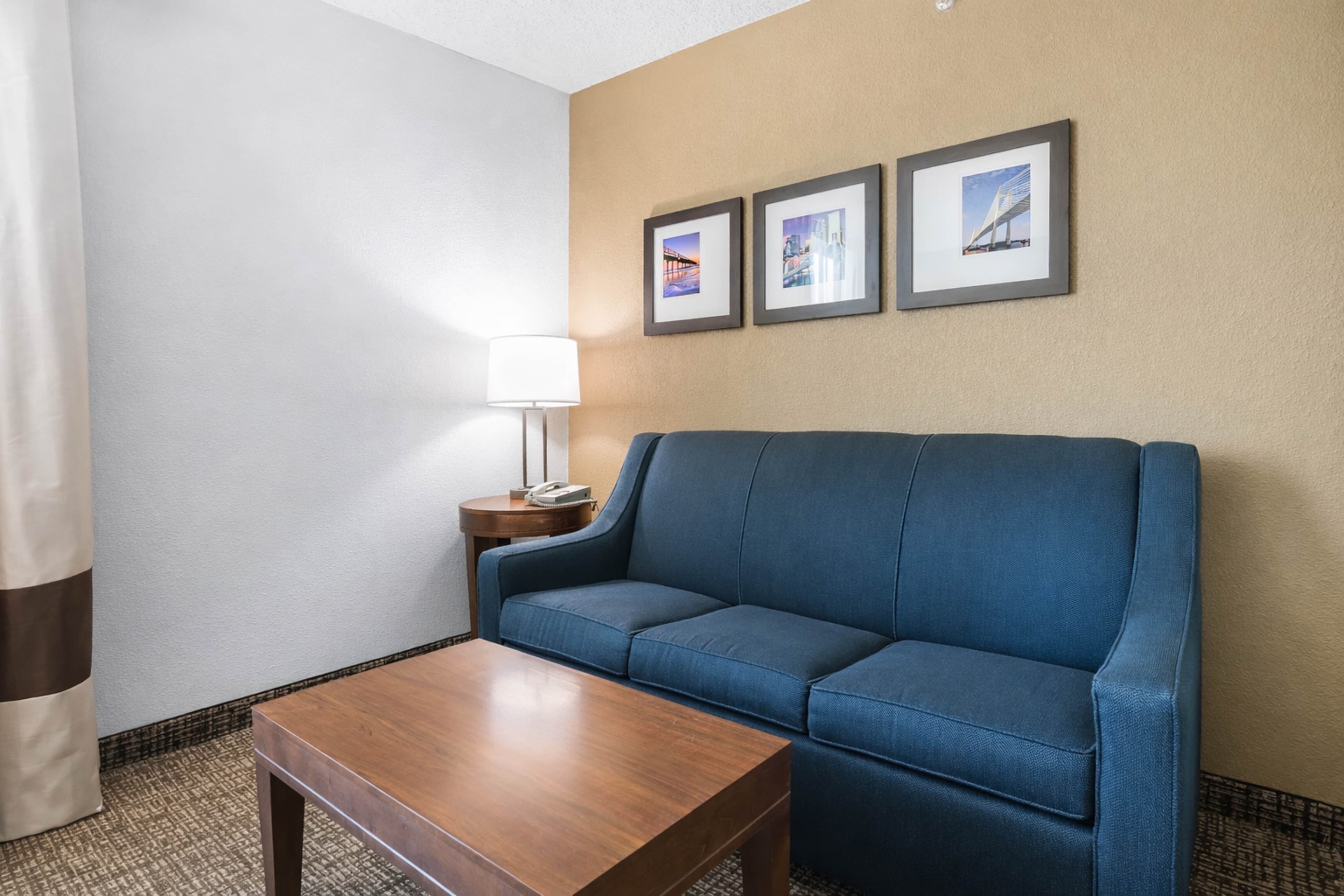 Comfort Suites Baymeadows Near Butler Blvd — 28