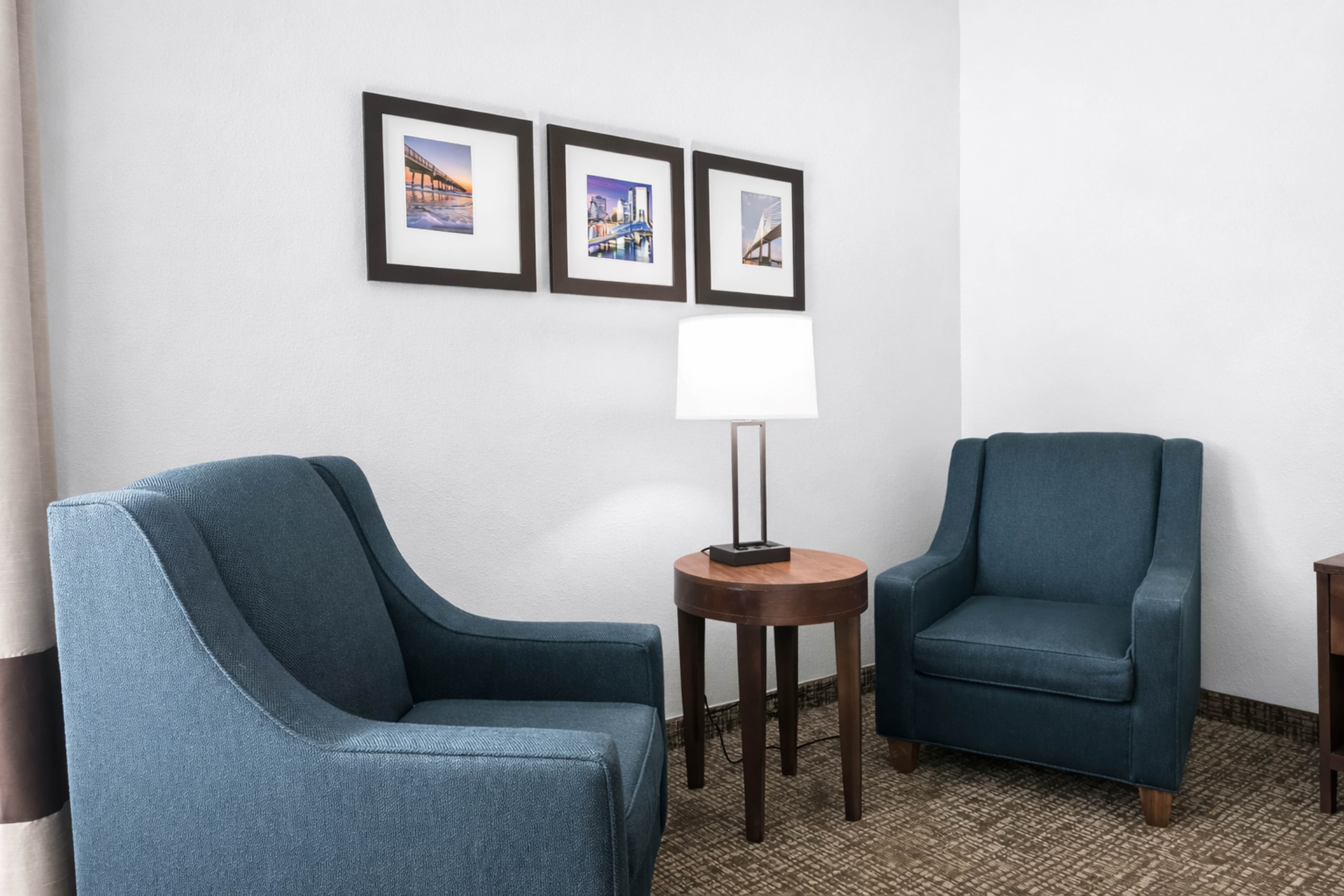 Comfort Suites Baymeadows Near Butler Blvd — 23