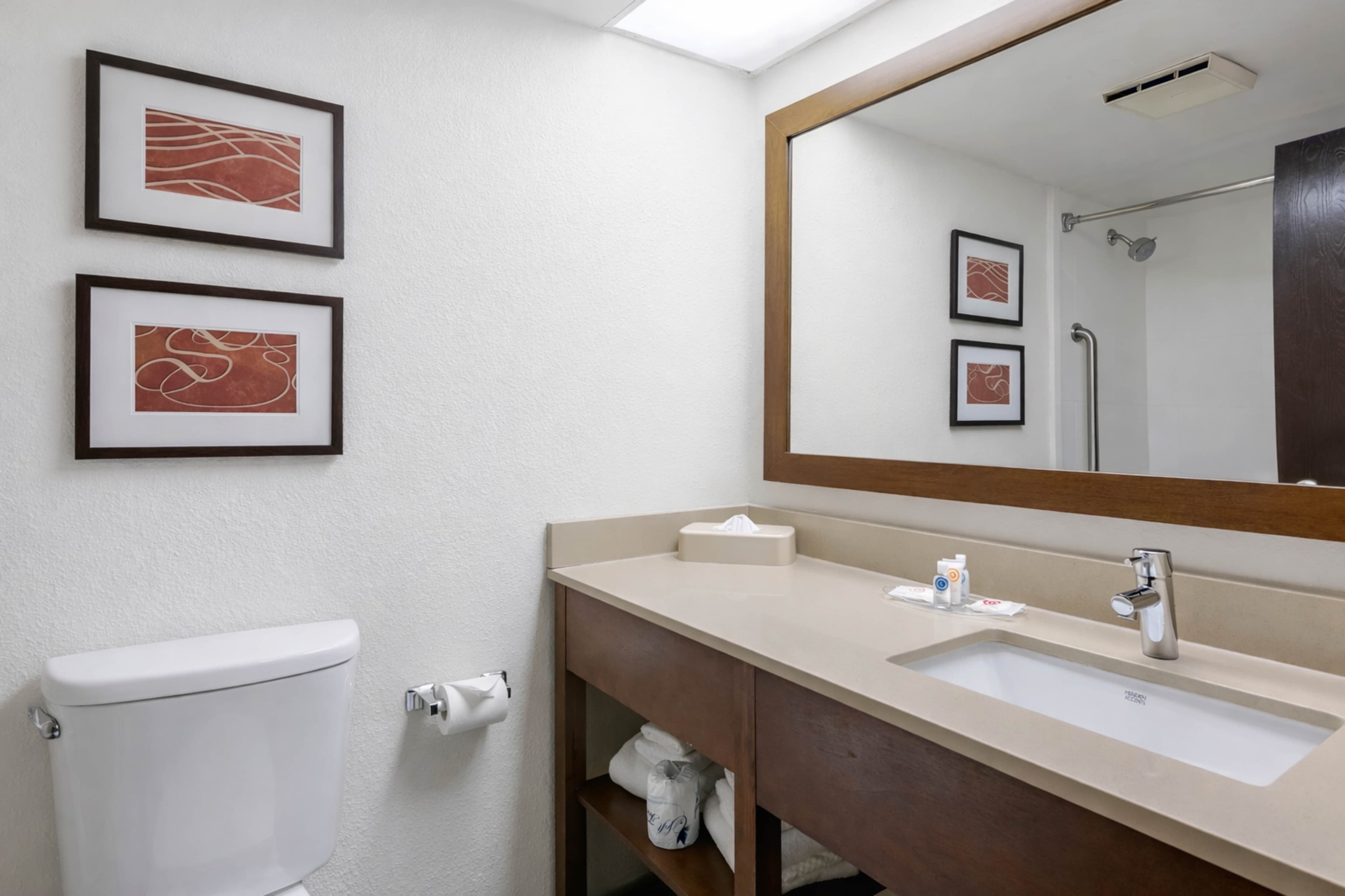 Comfort Suites Baymeadows Near Butler Blvd — 25
