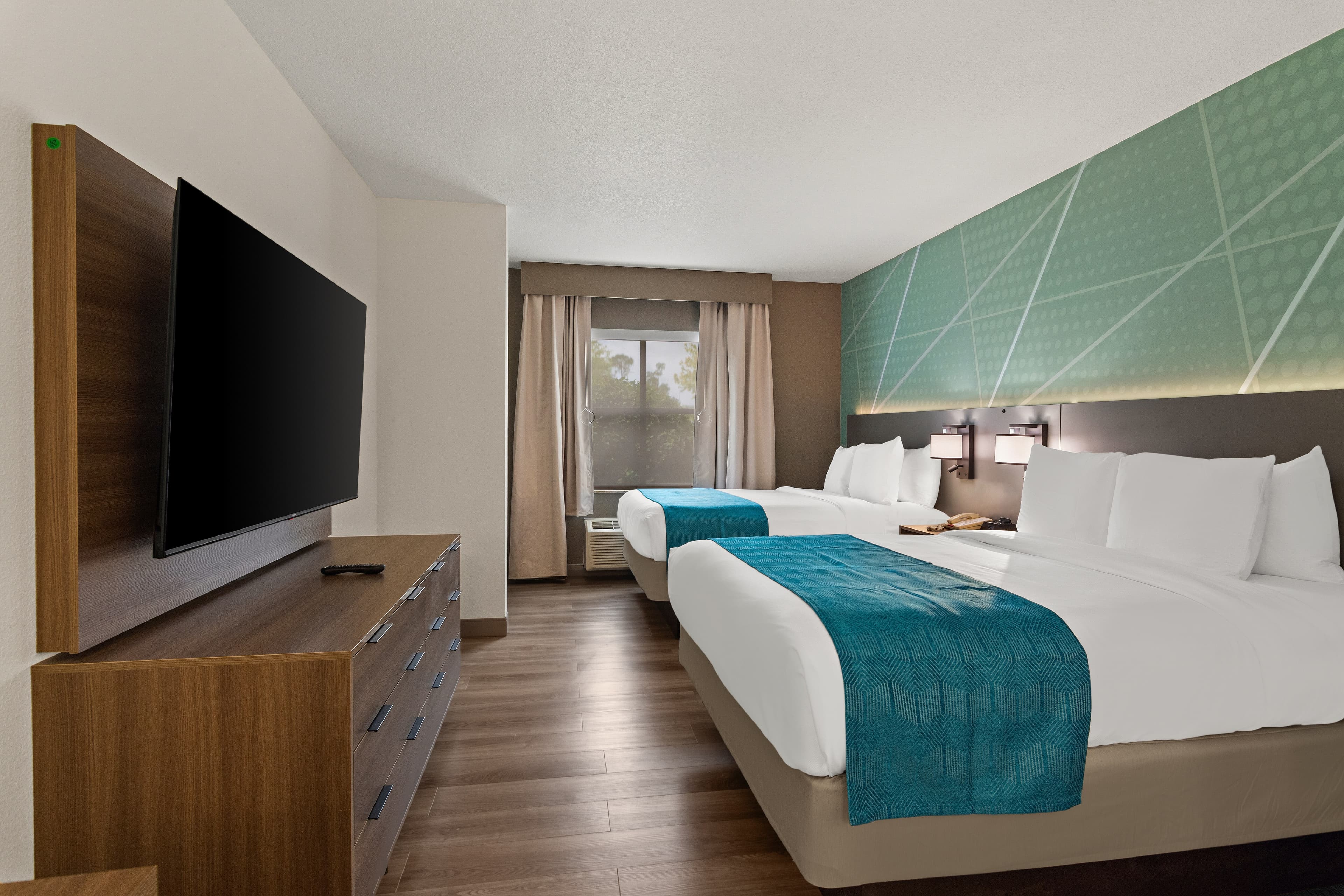Comfort Suites Vero Beach I-95 — 12