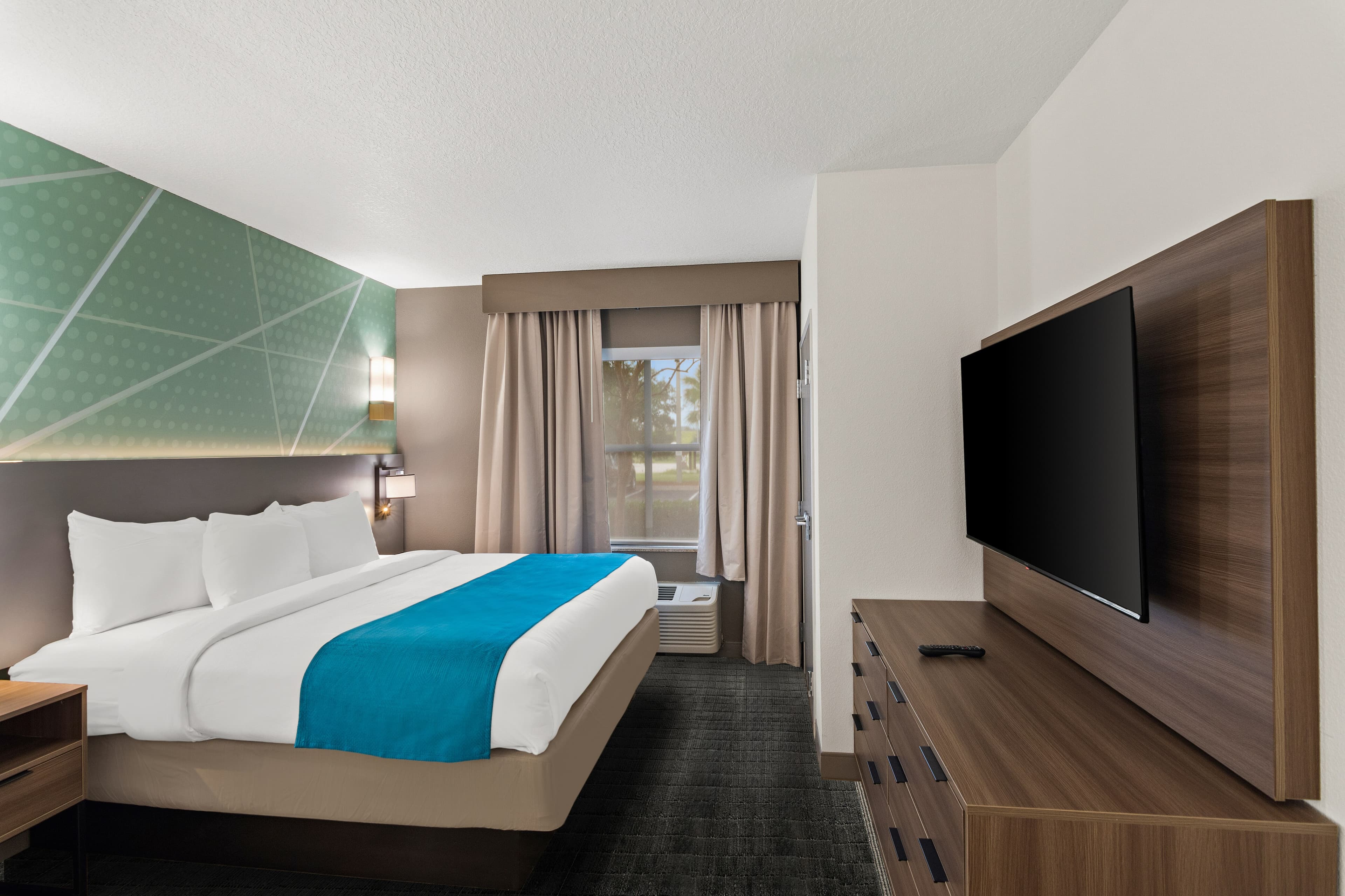 Comfort Suites Vero Beach I-95 — 15