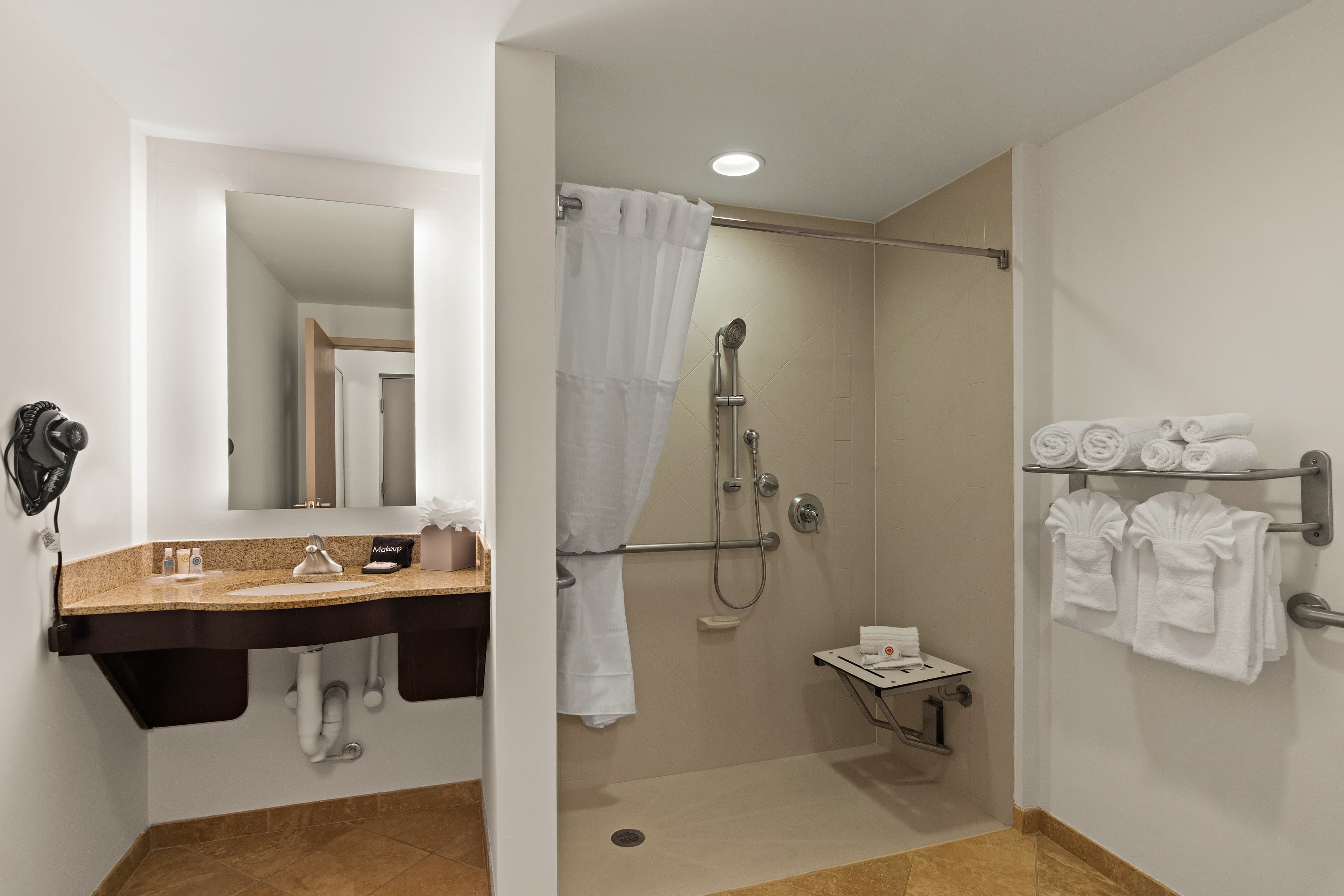Comfort Suites Vero Beach I-95 — 10