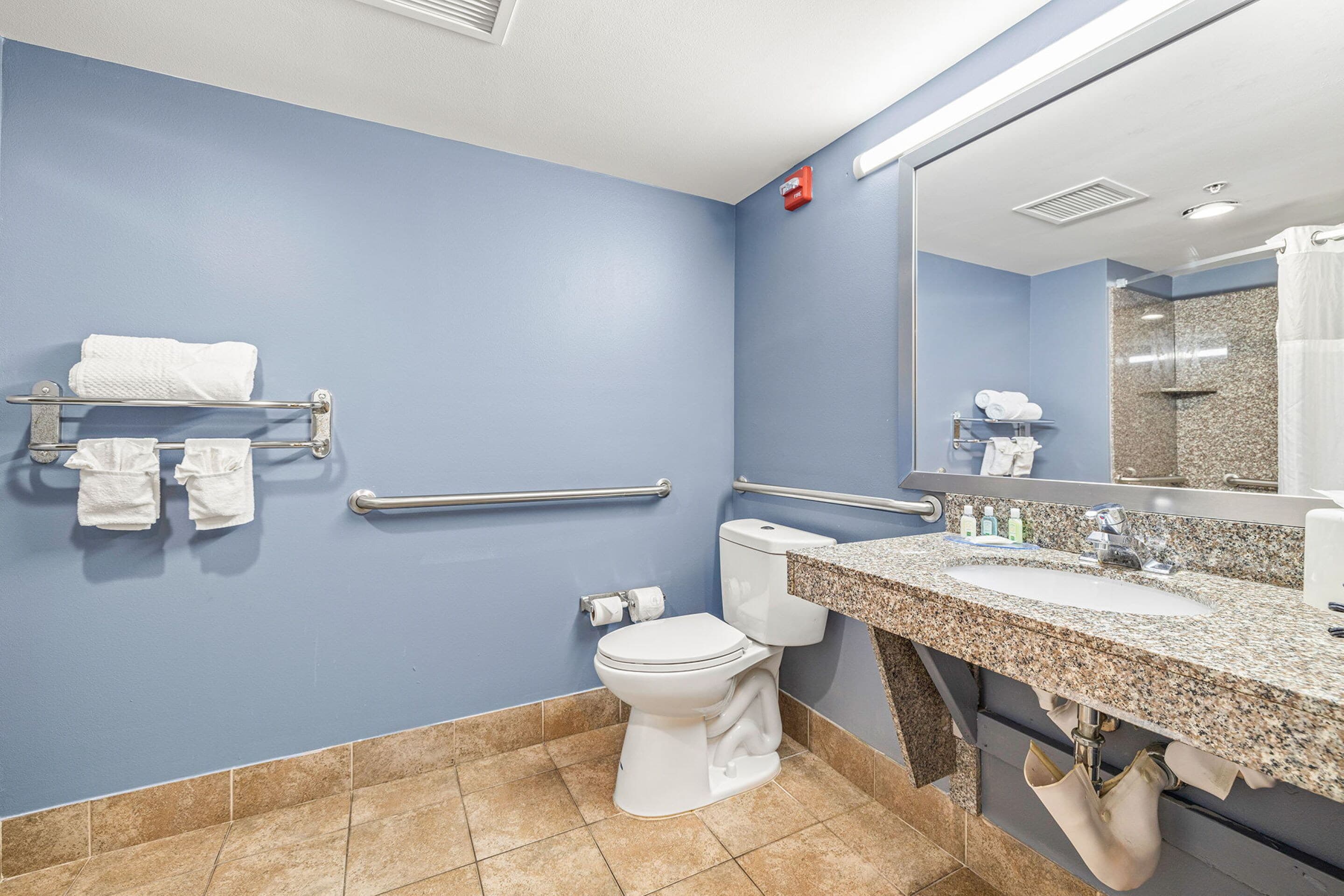 Quality Inn & Suites Tampa near Fairgrounds and Casino - Image 5