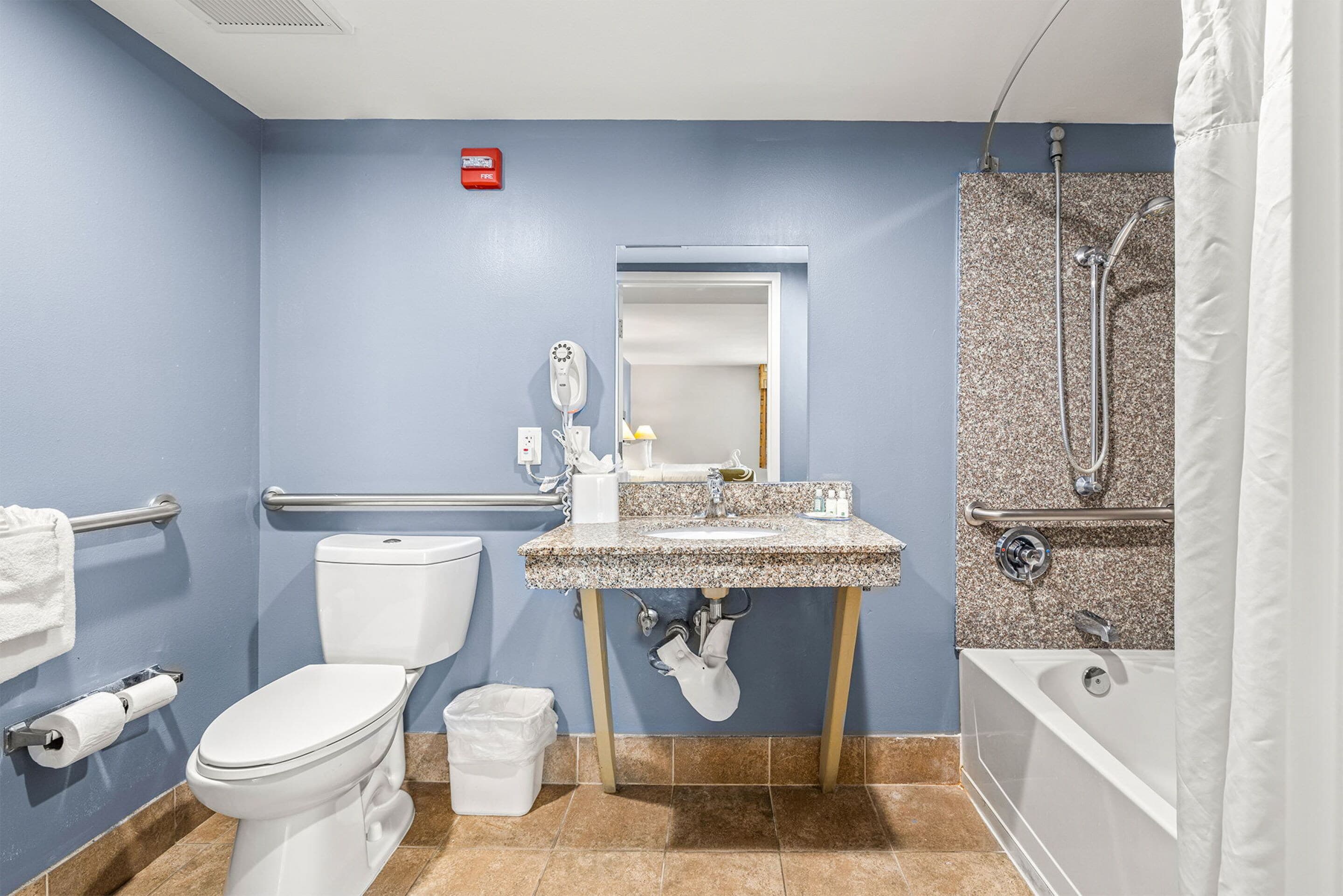 Quality Inn & Suites Tampa near Fairgrounds and Casino — 6