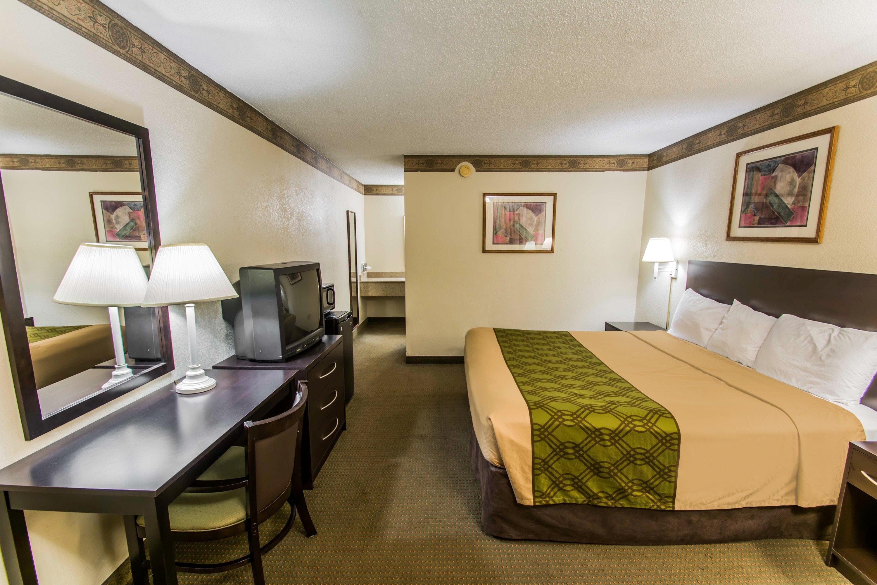Econo Lodge Jacksonville South — 8