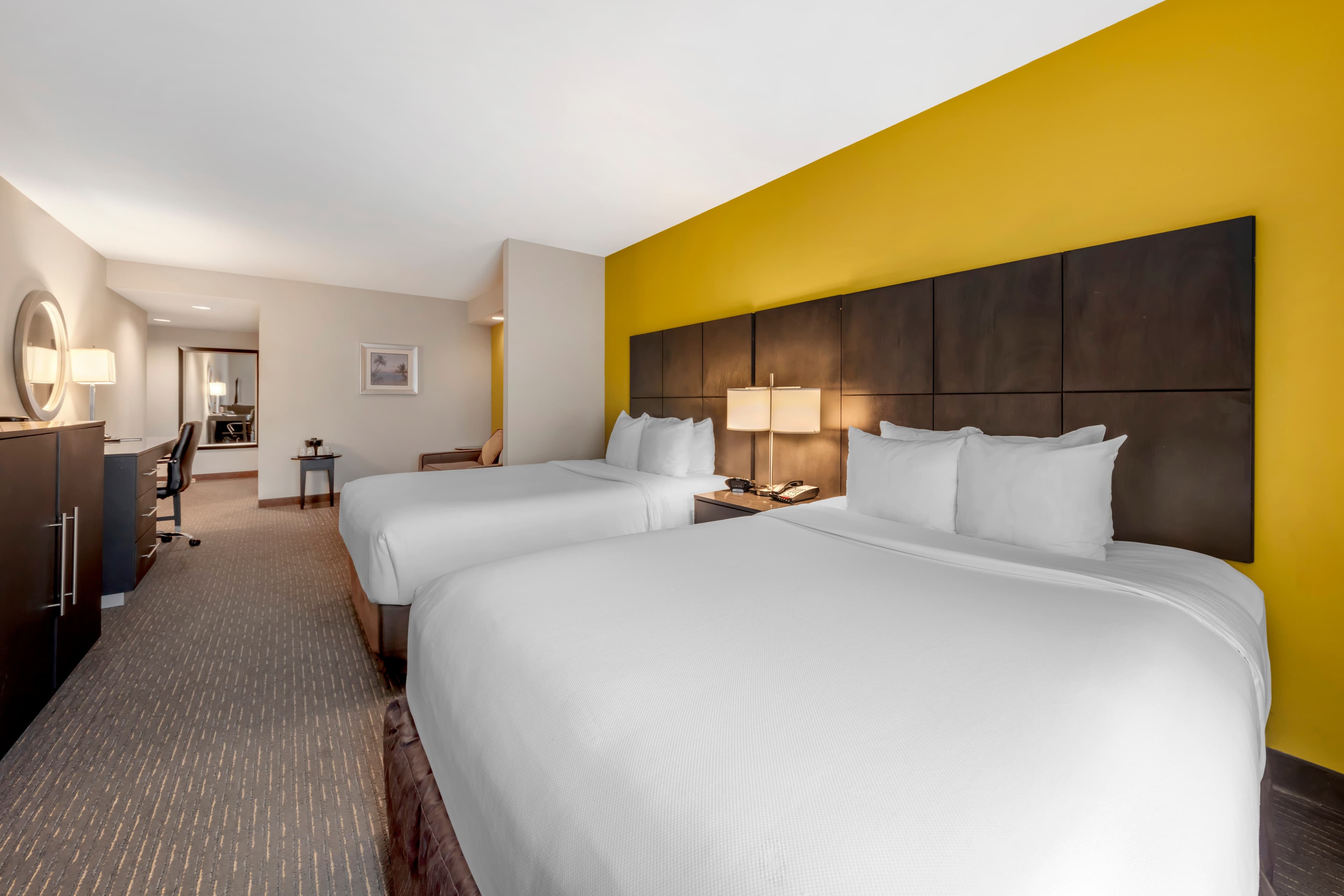 Comfort Suites Miami Airport North — 7