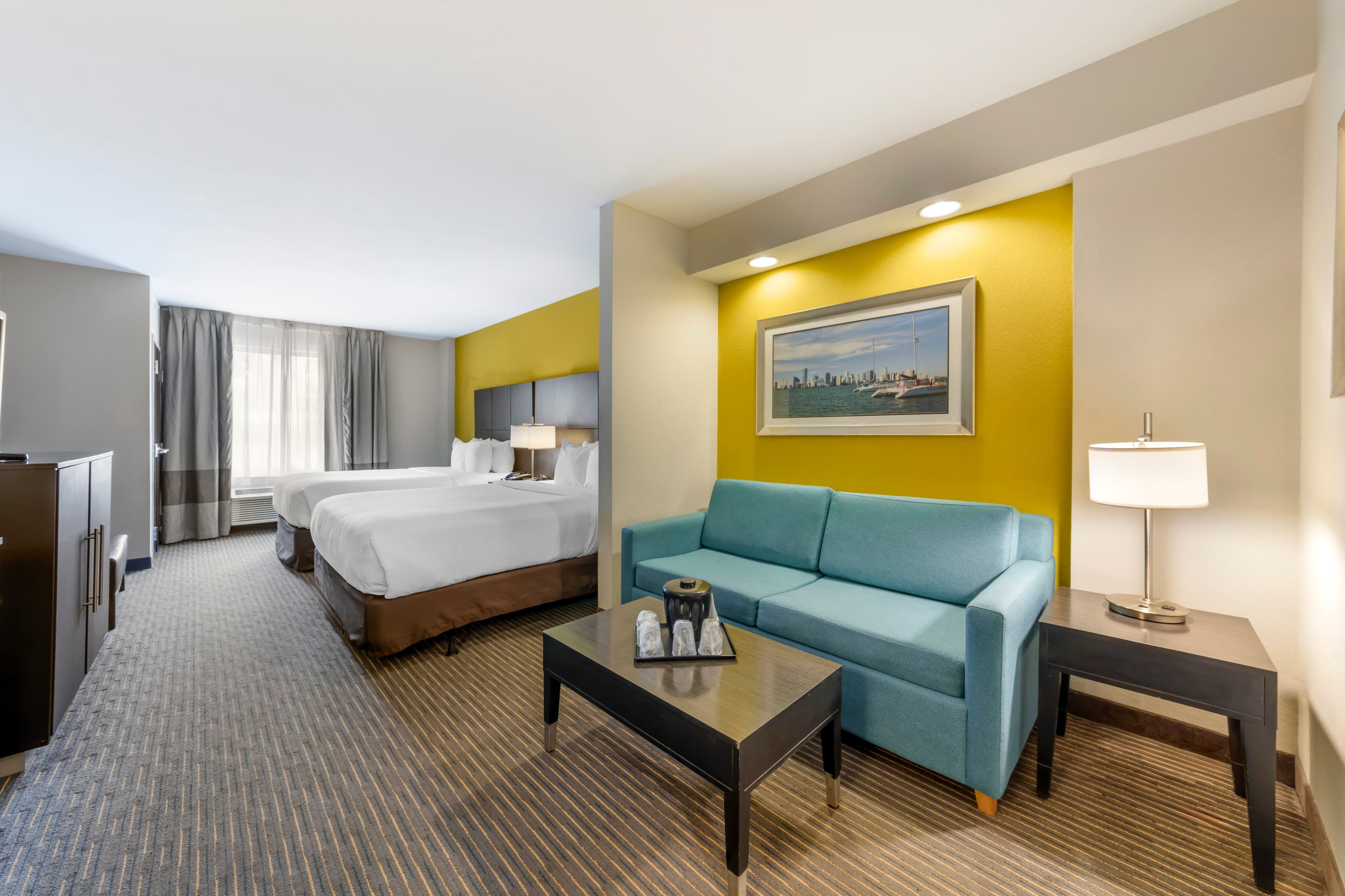 Comfort Suites Miami Airport North — 18