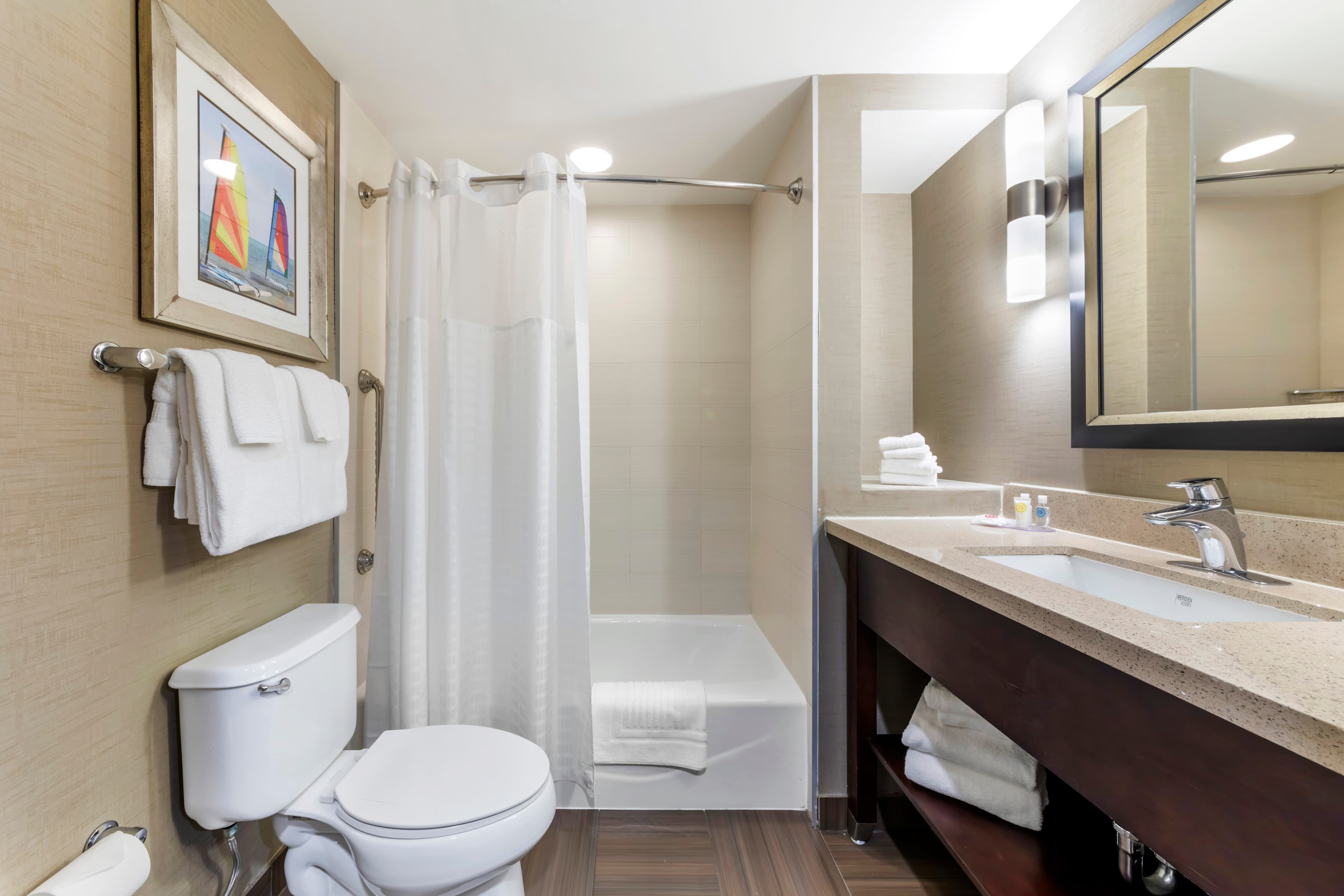 Comfort Suites Miami Airport North — 21
