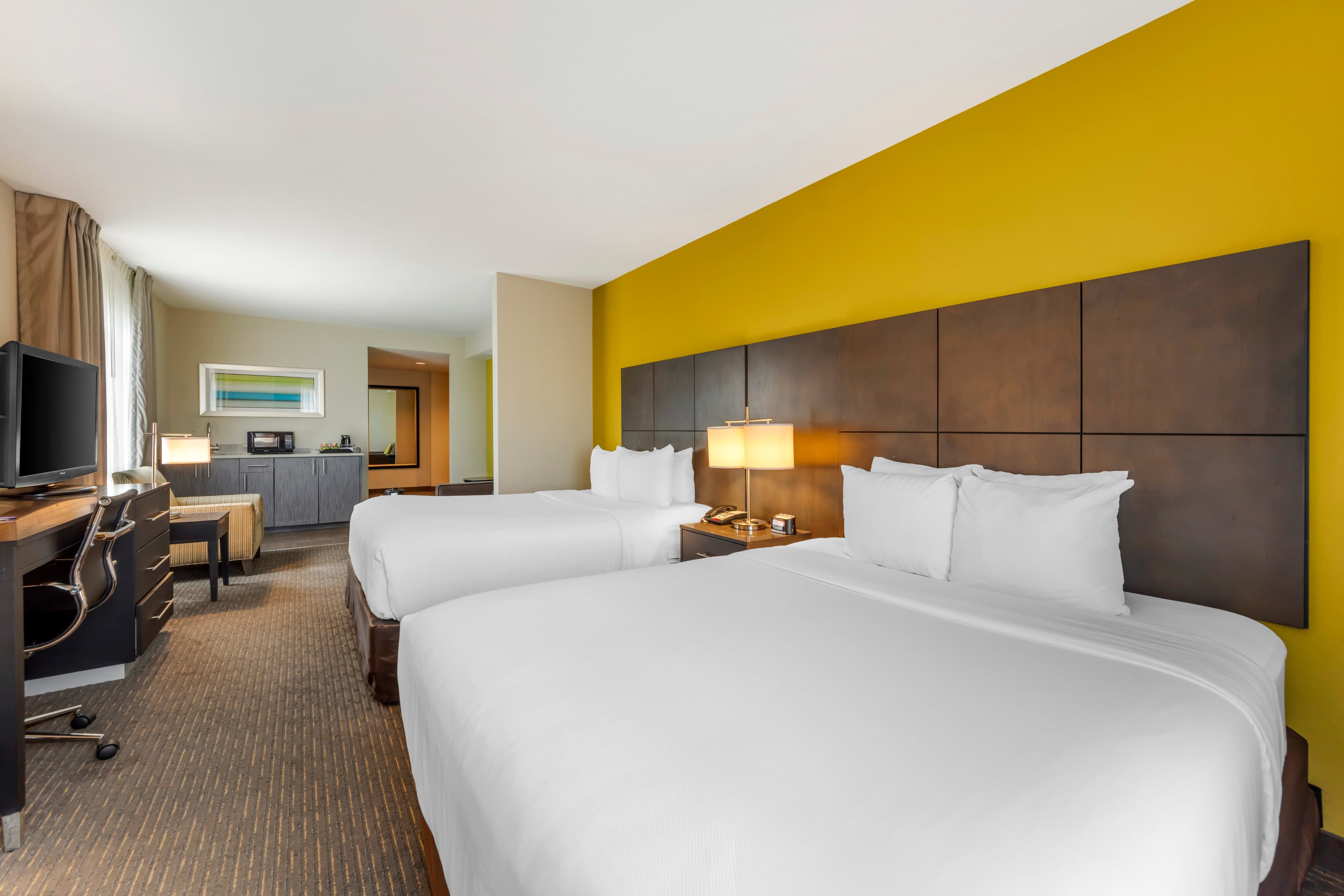 Comfort Suites Miami Airport North — 23