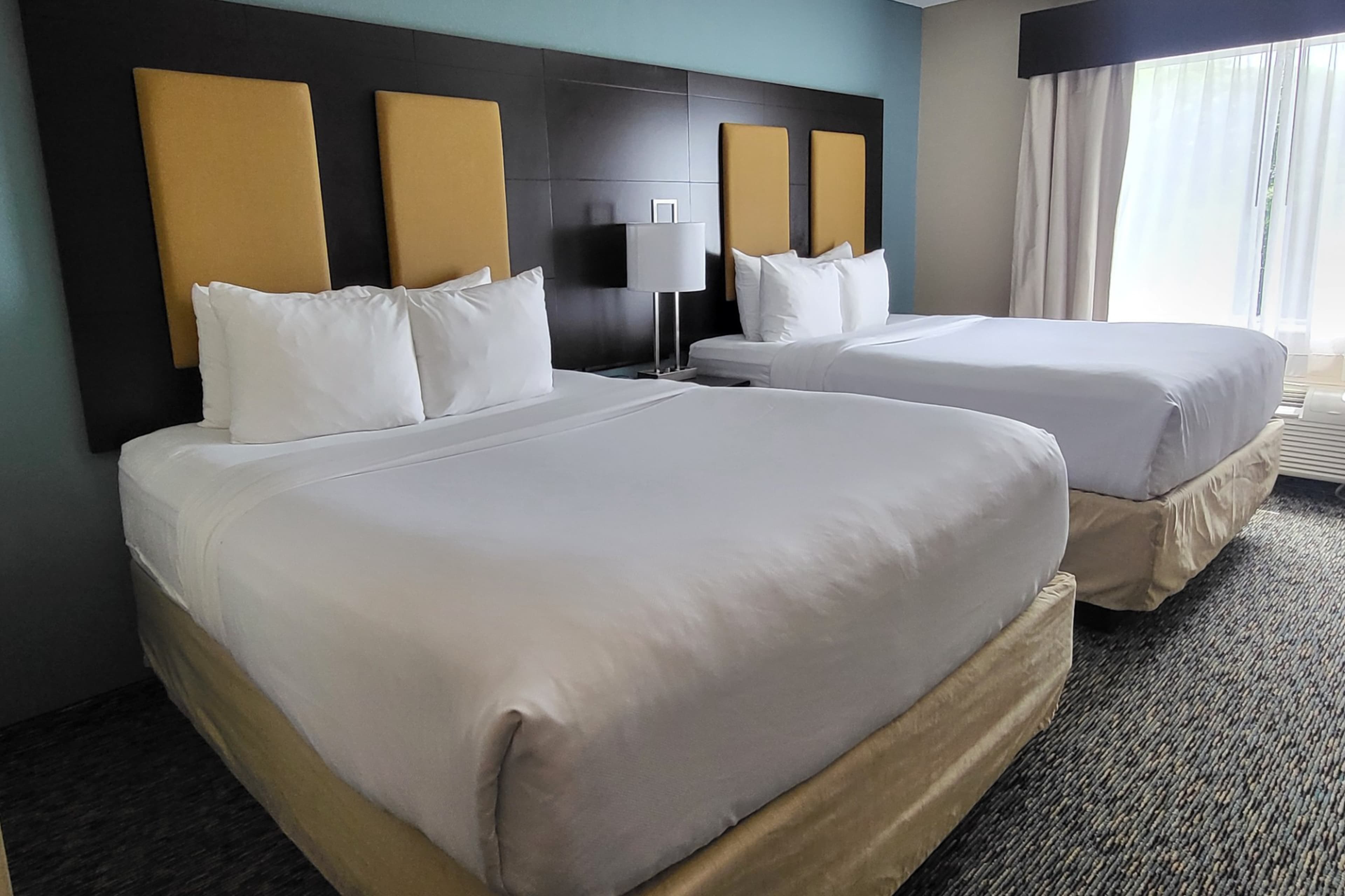 Comfort Suites Fort Lauderdale Airport South & Cruise Port — 12