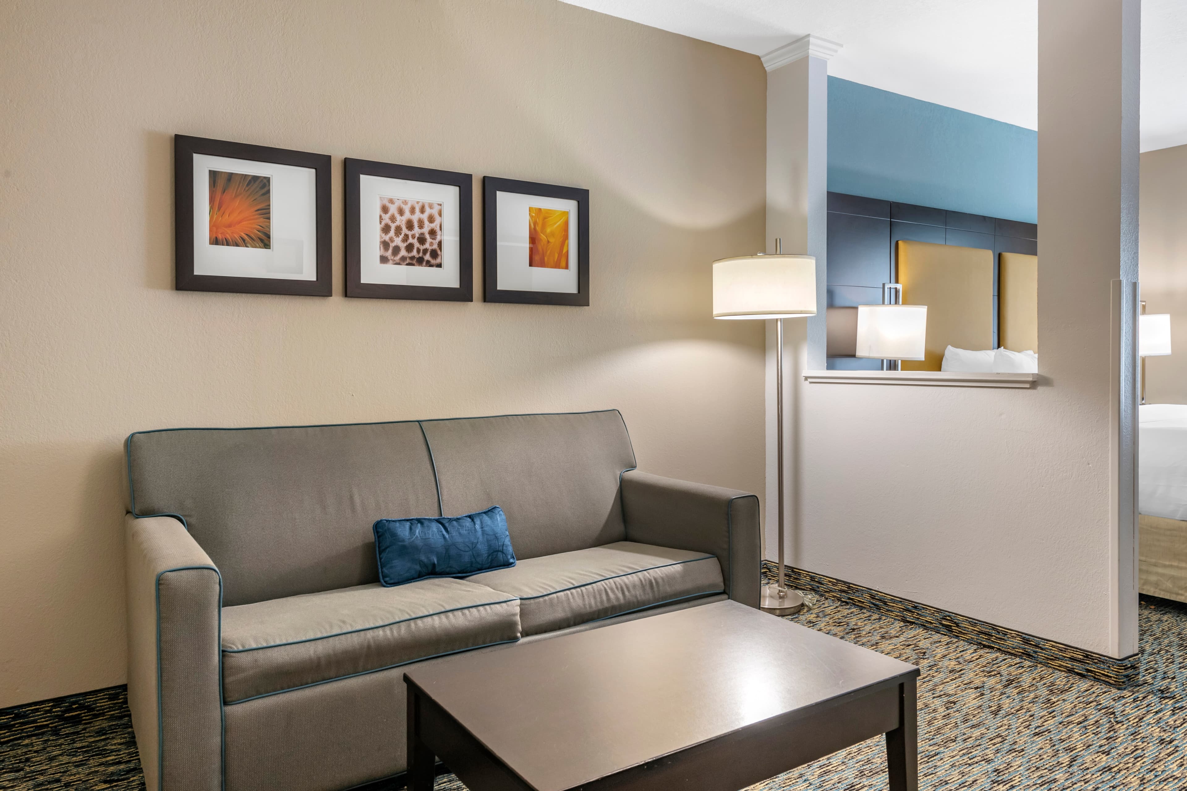 Comfort Suites Fort Lauderdale Airport South & Cruise Port - Image 3