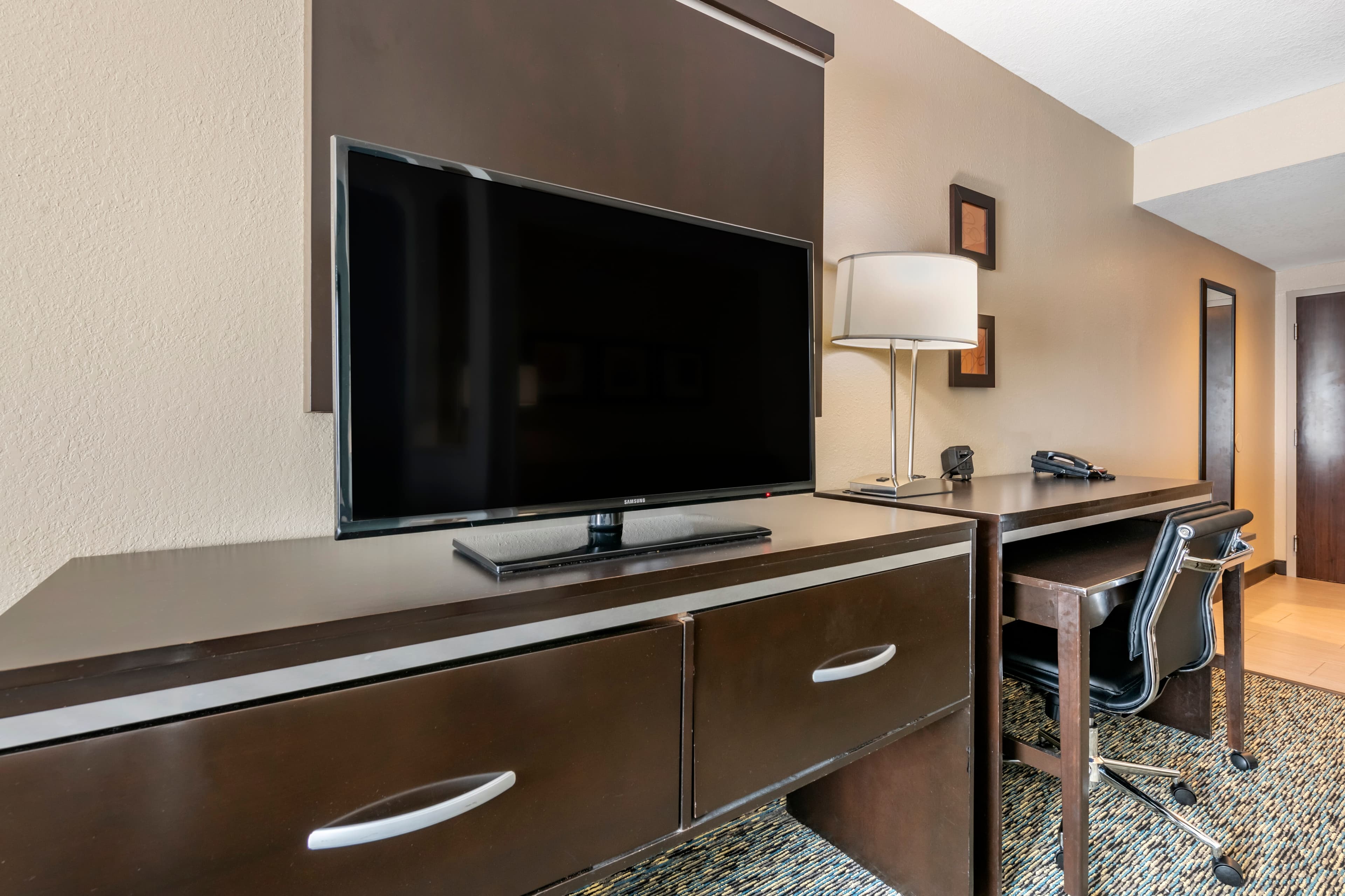 Comfort Suites Fort Lauderdale Airport South & Cruise Port — 28