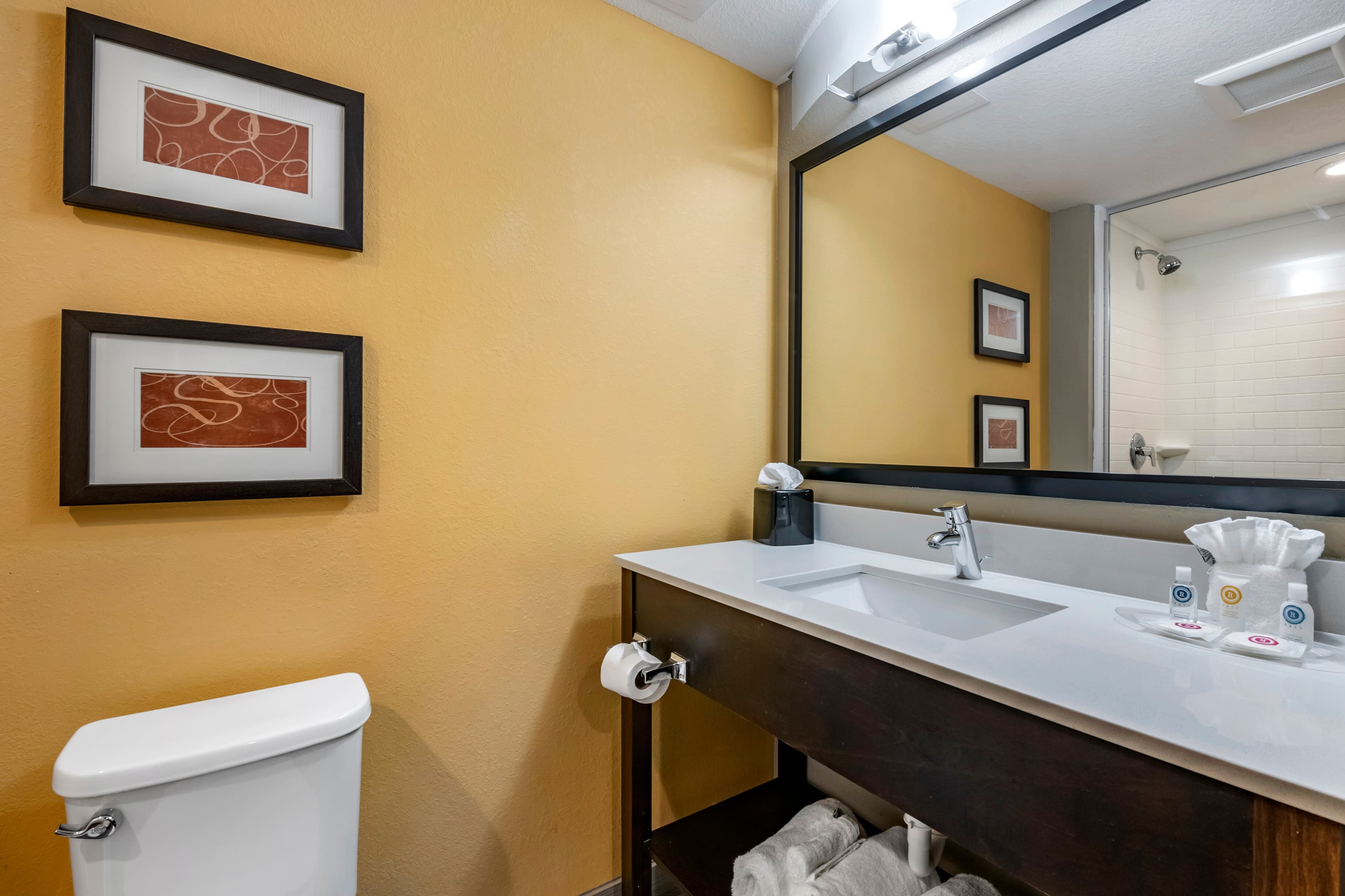 Comfort Suites Fort Lauderdale Airport South & Cruise Port — 34