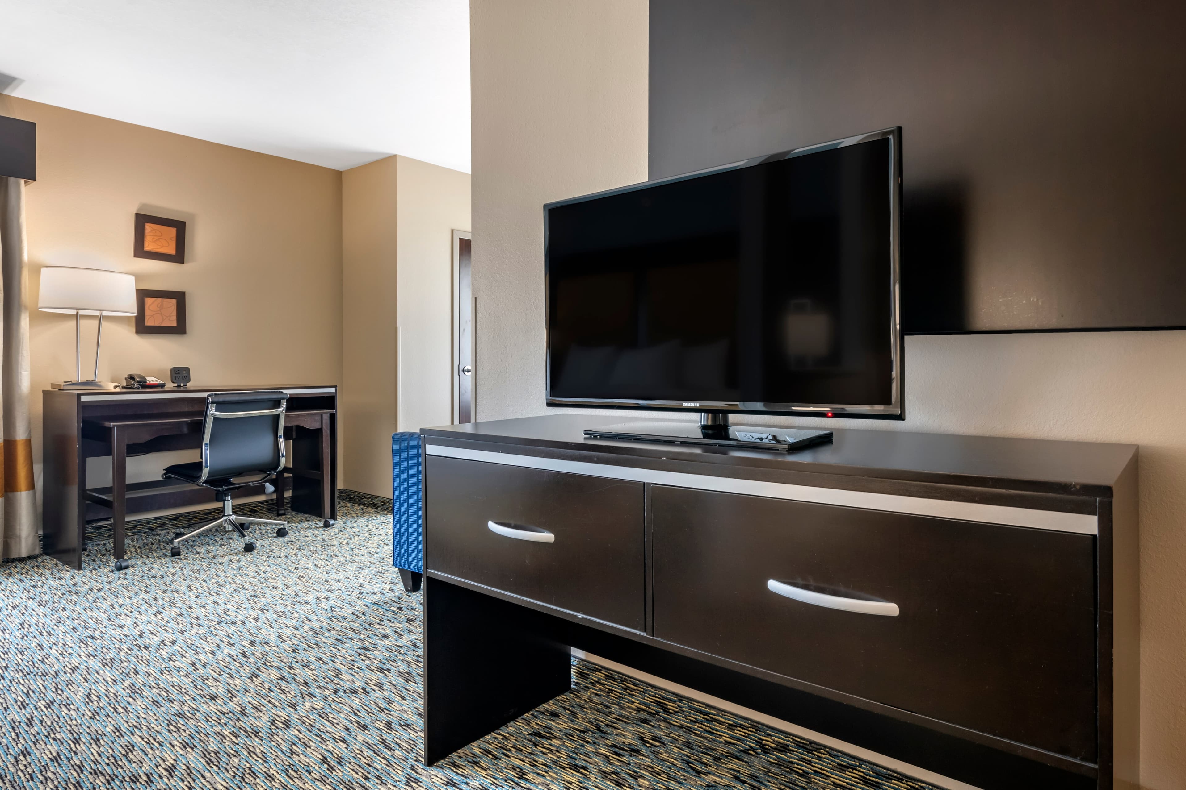 Comfort Suites Fort Lauderdale Airport South & Cruise Port — 16
