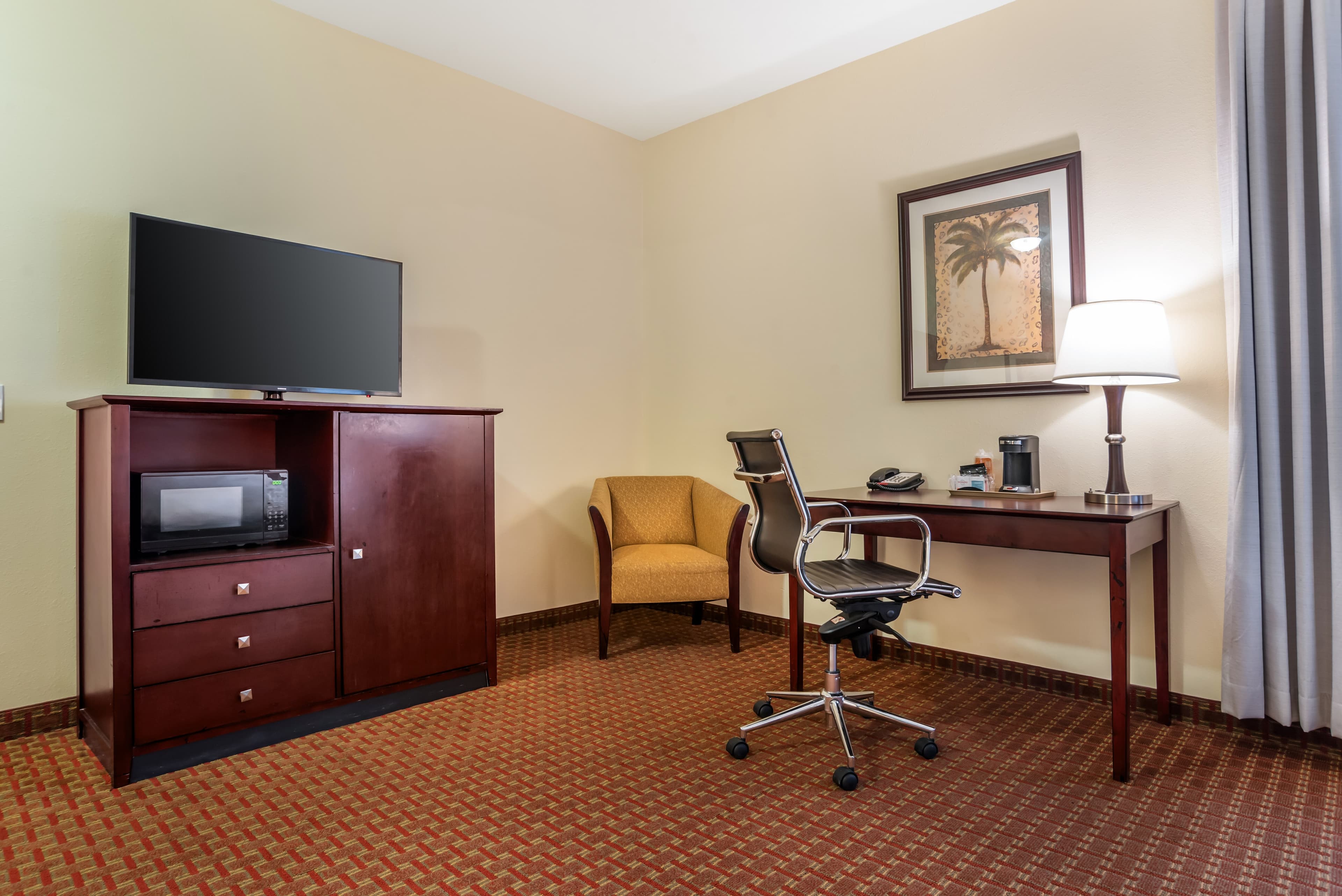 Comfort Inn & Suites Crestview South — 7