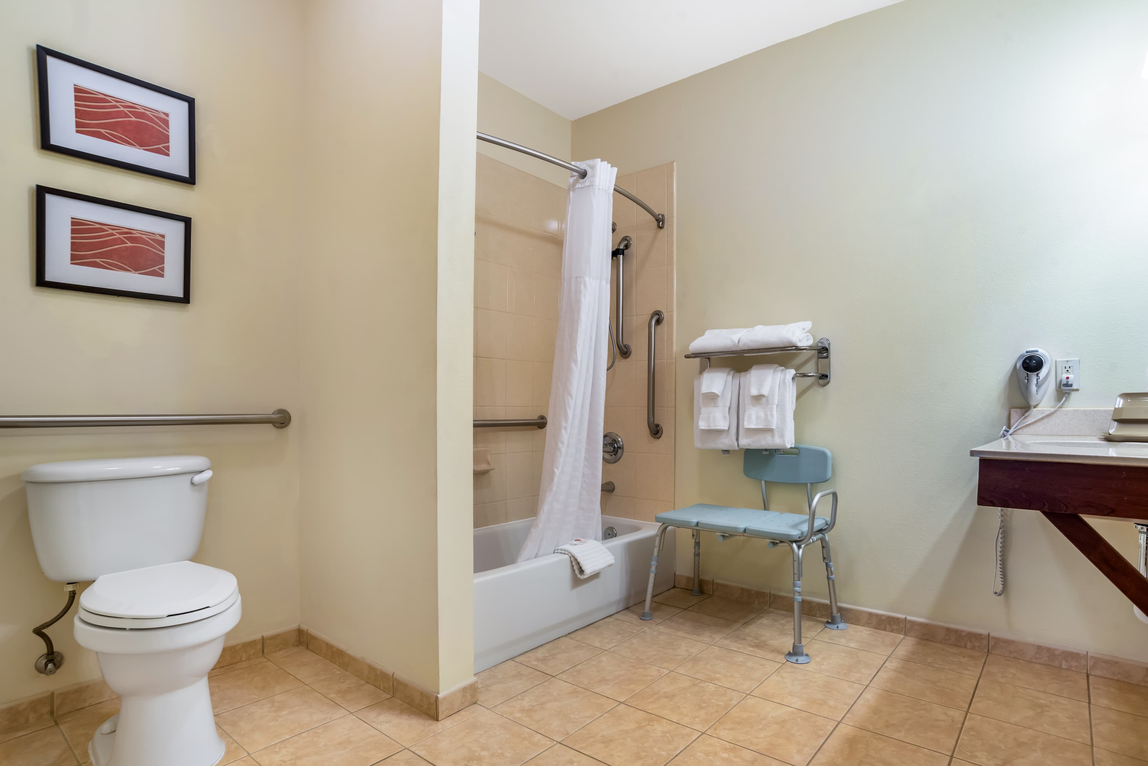 Comfort Inn & Suites Crestview South — 9