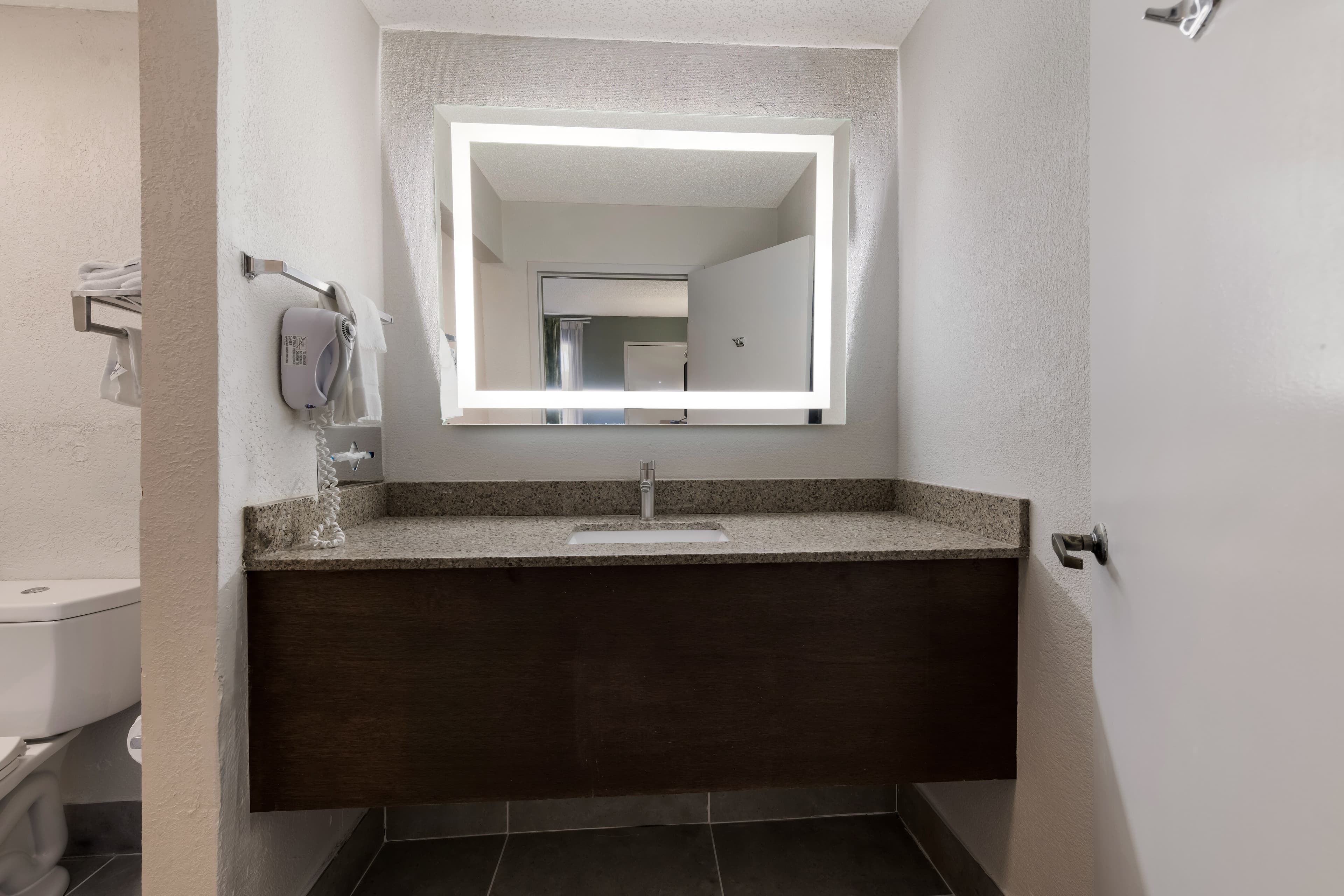 Quality Inn Orange Park Jacksonville — 14
