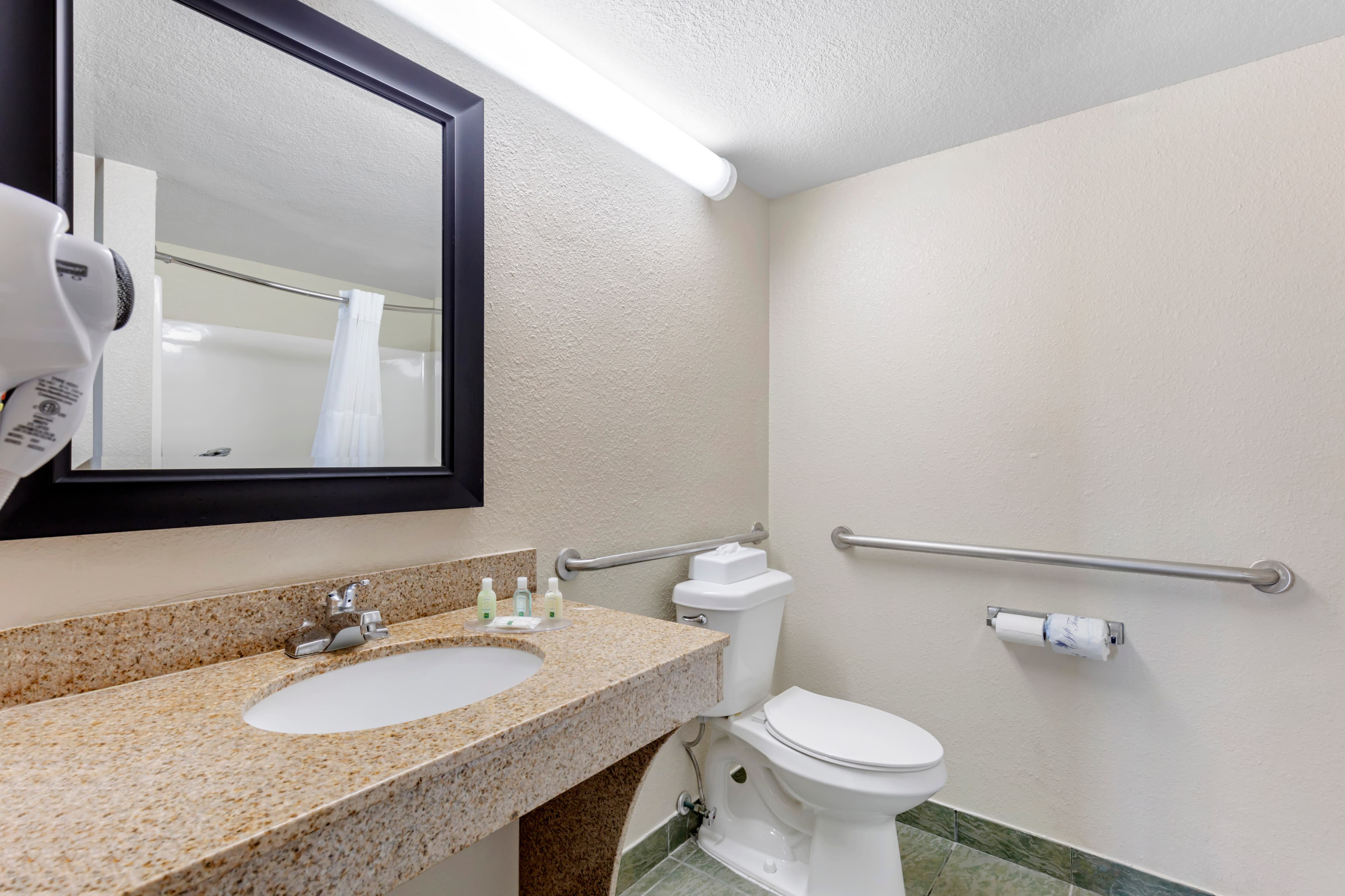 Quality Inn Downtown Stuart — 11