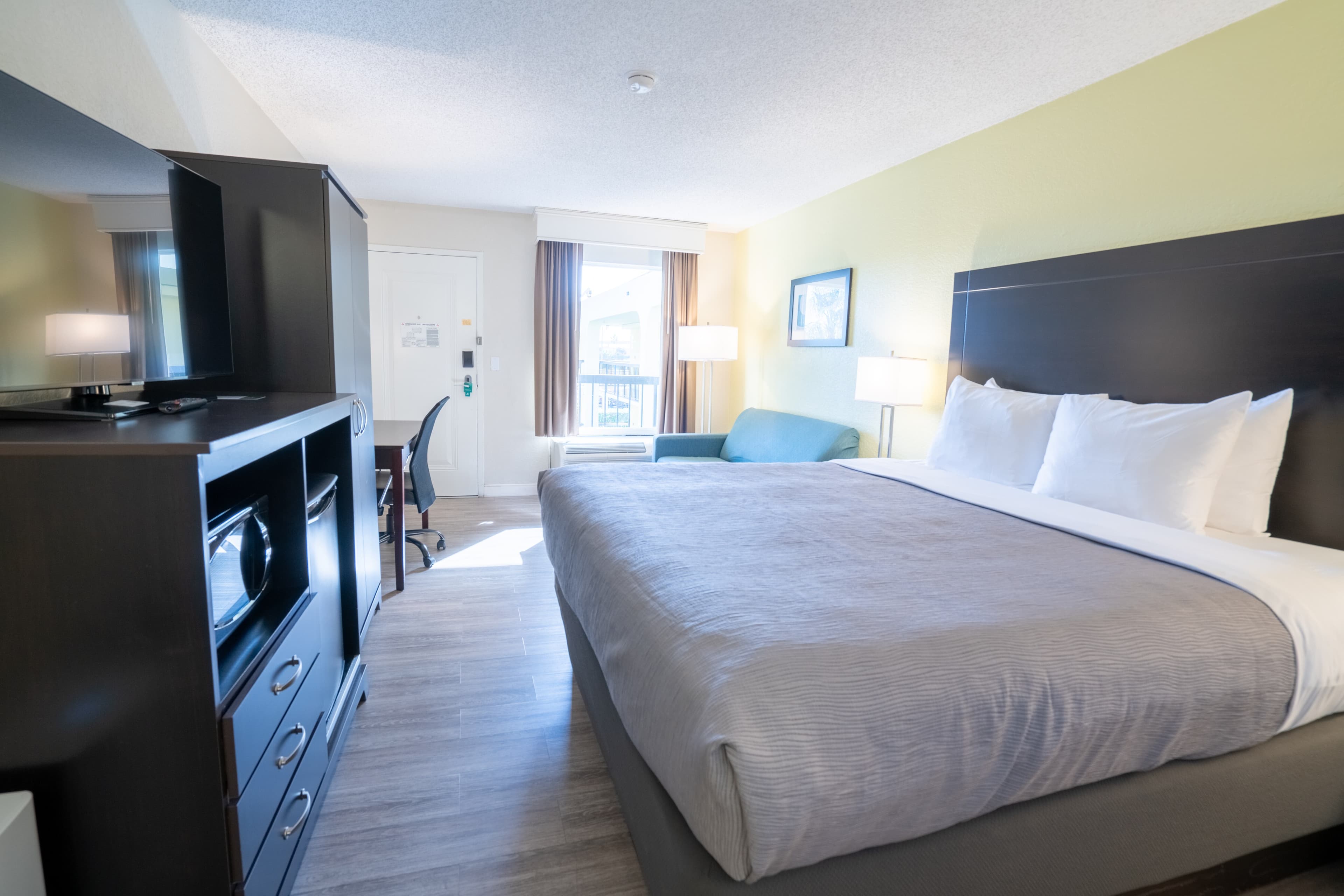 Quality Inn Palm Beach International Airport — 9