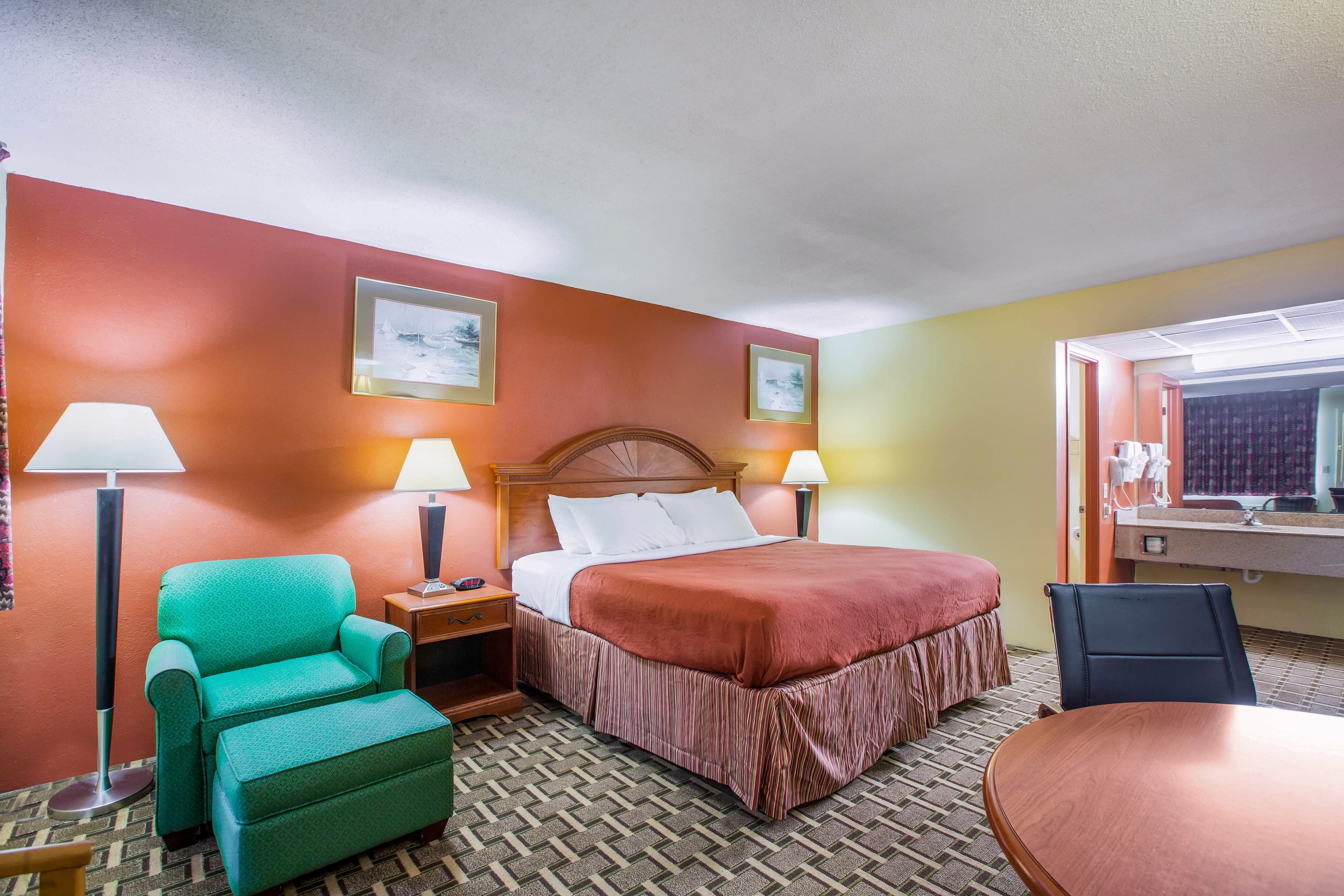 Rodeway Inn Bonifay - Image 2