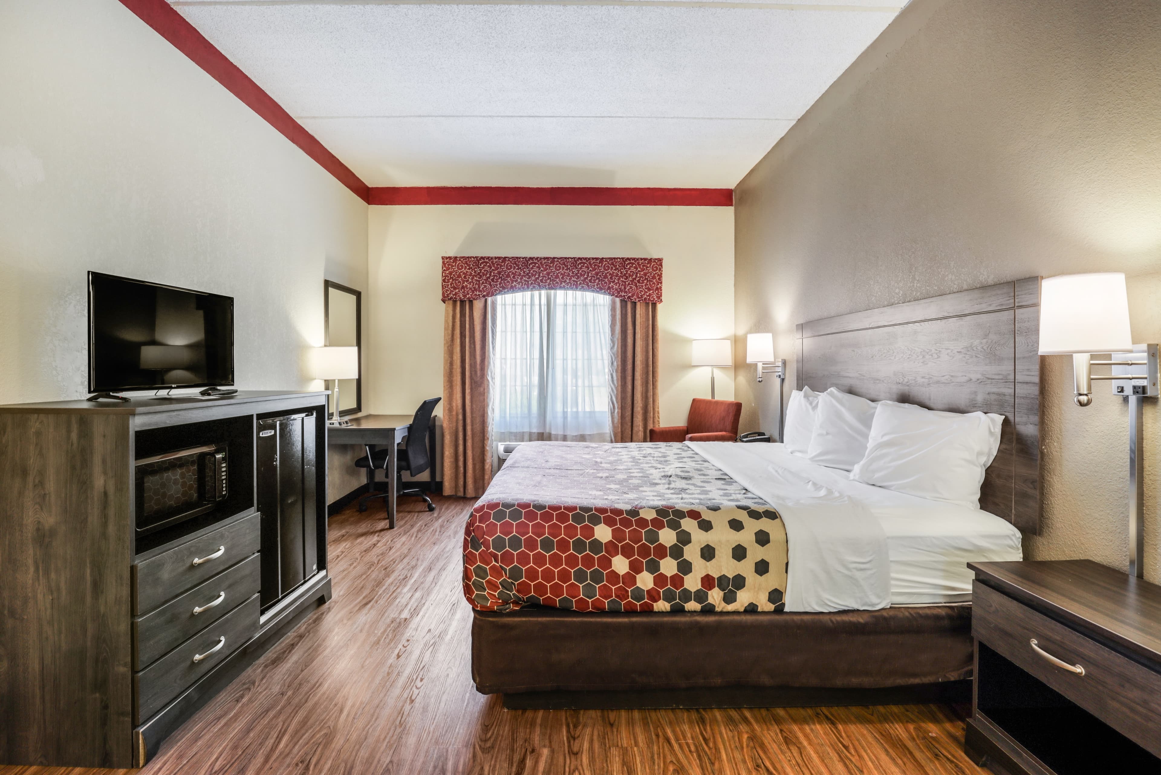 Econo Lodge Inn & Suites Marianna South - Image 2