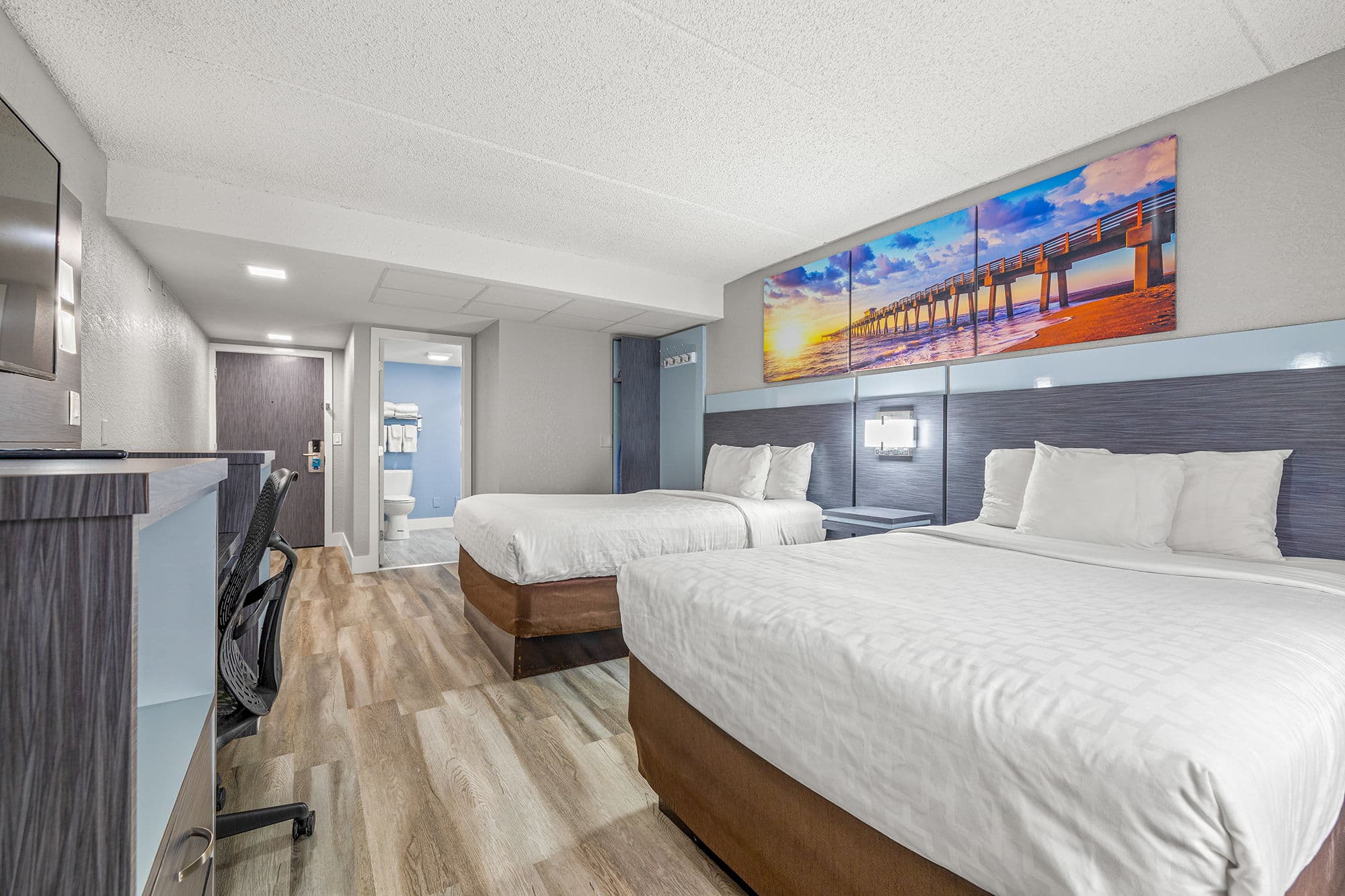 Clarion Pointe Tampa-Brandon Near Fairgrounds and Casino — 11