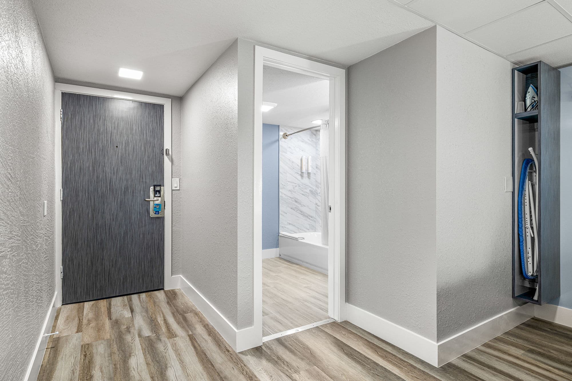 Clarion Pointe Tampa-Brandon Near Fairgrounds and Casino — 13