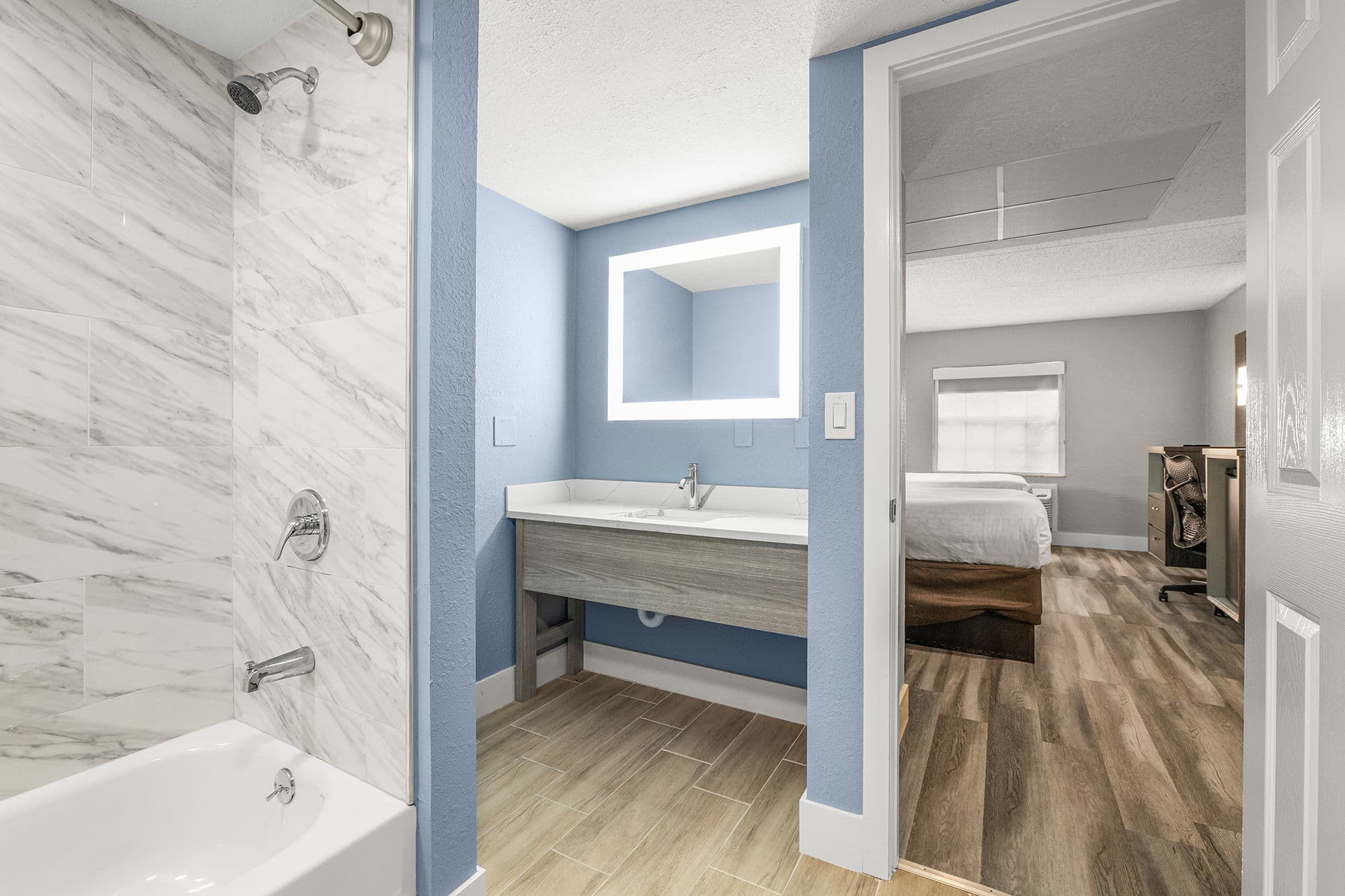 Clarion Pointe Tampa-Brandon Near Fairgrounds and Casino — 14