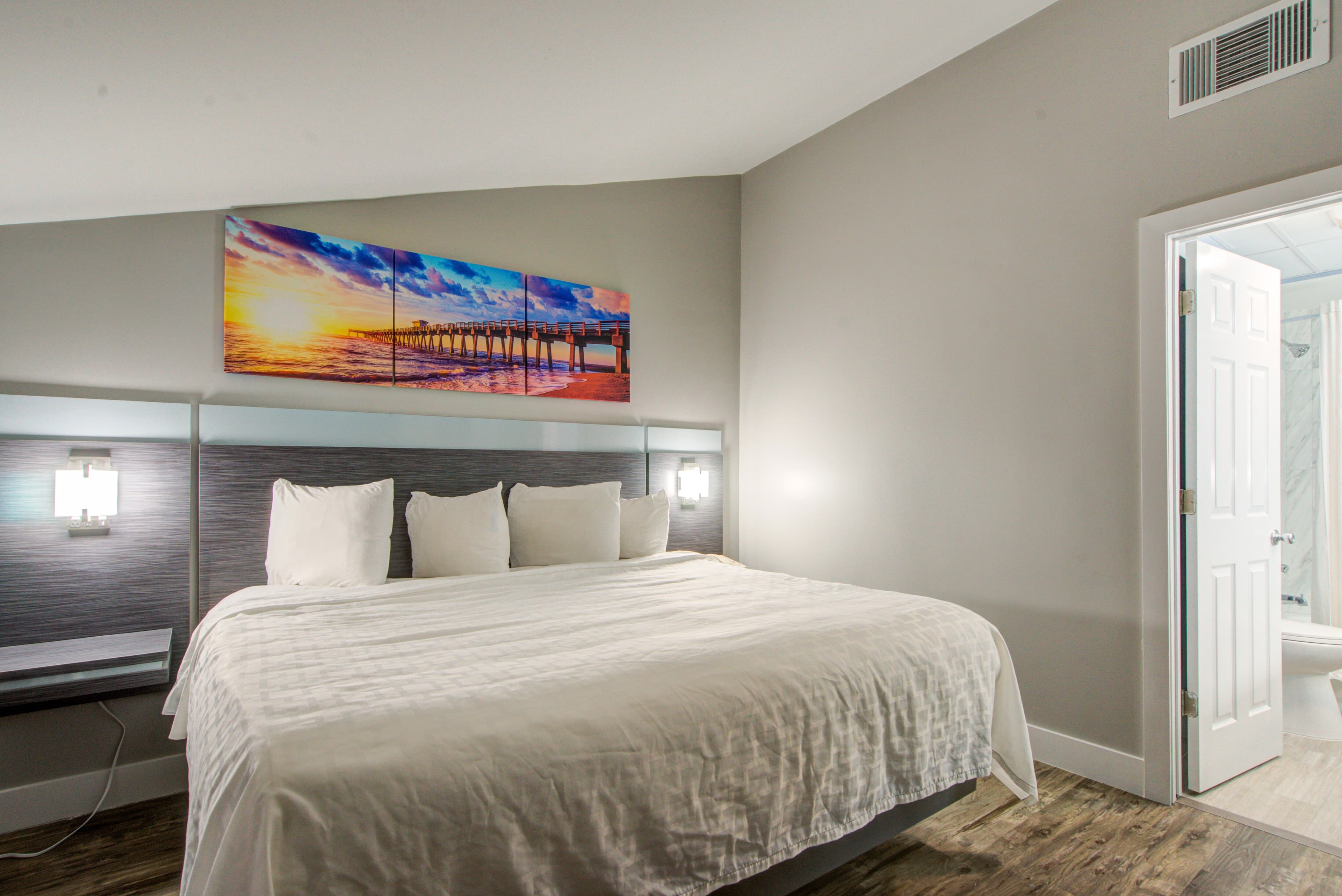 Clarion Pointe Tampa-Brandon Near Fairgrounds and Casino — 24