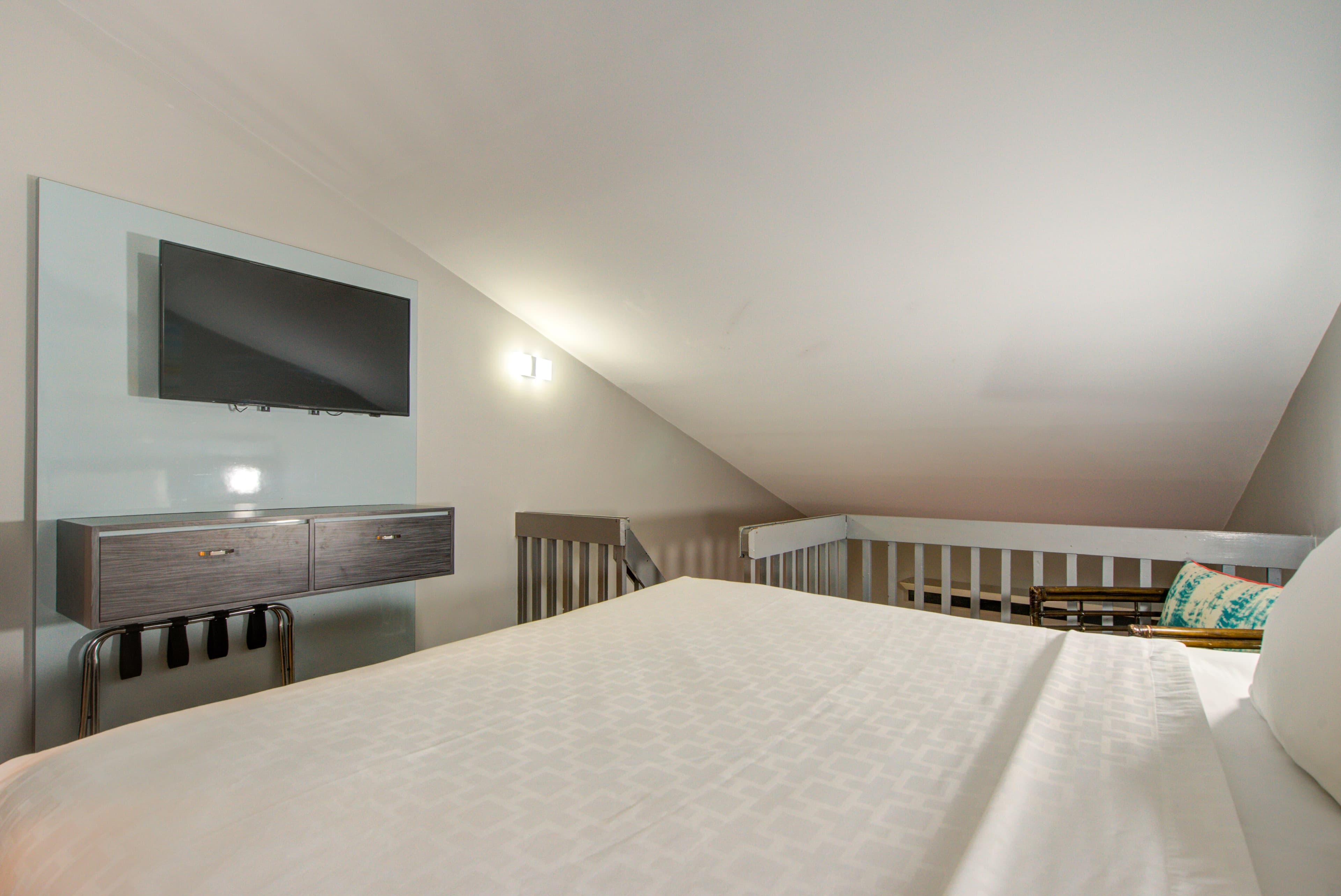 Clarion Pointe Tampa-Brandon Near Fairgrounds and Casino — 28