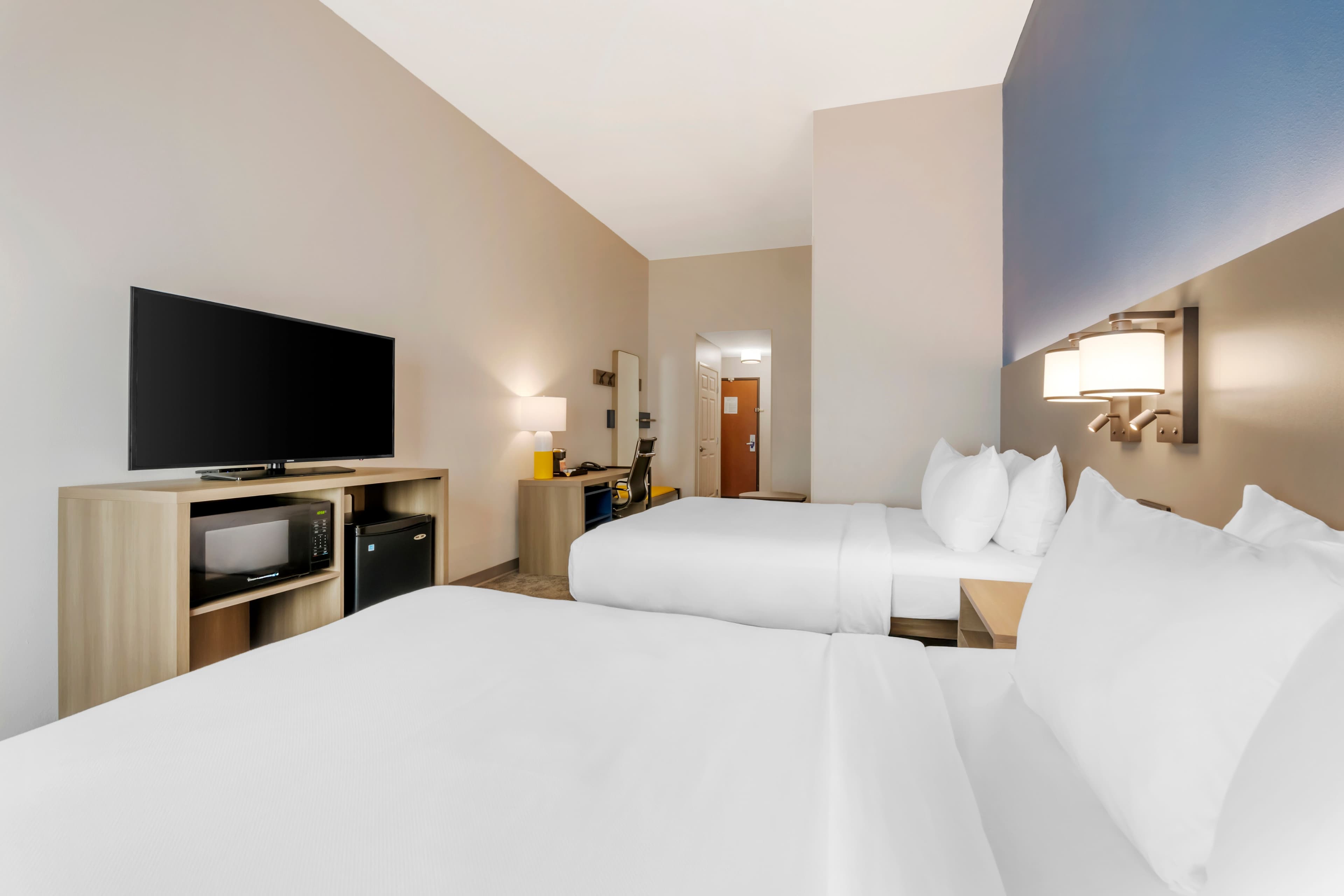 Comfort Suites Sarasota-Siesta Key — 14