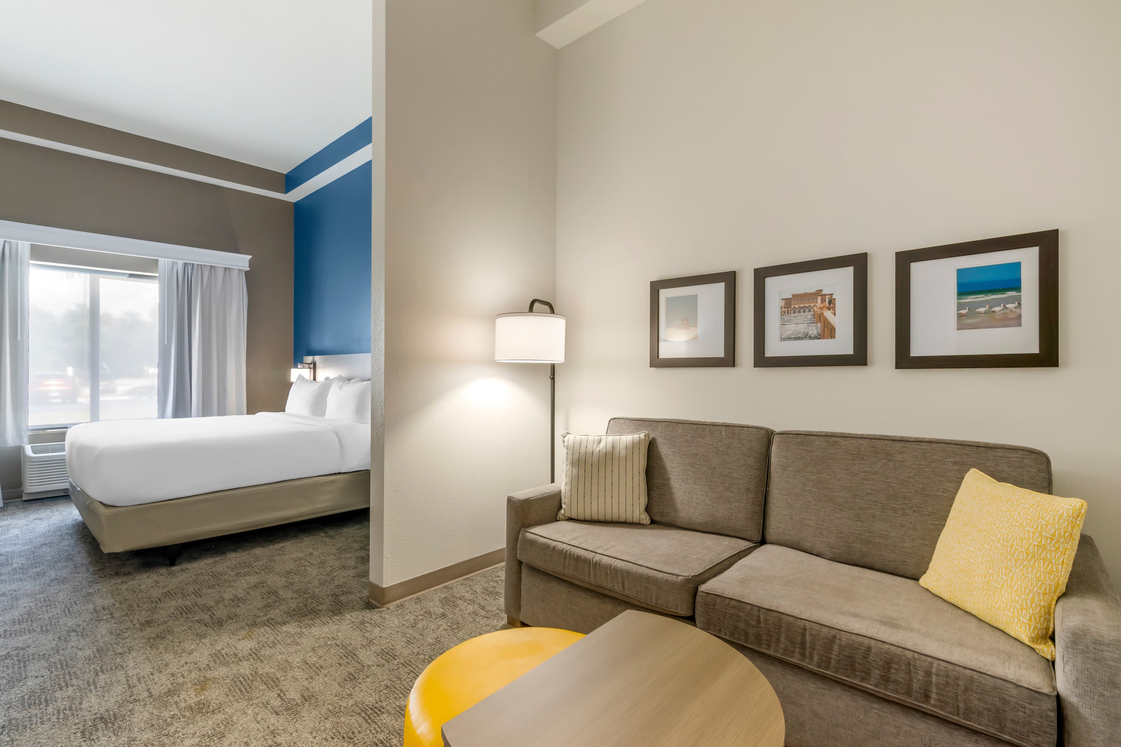 Comfort Suites Sarasota-Siesta Key - Image 2
