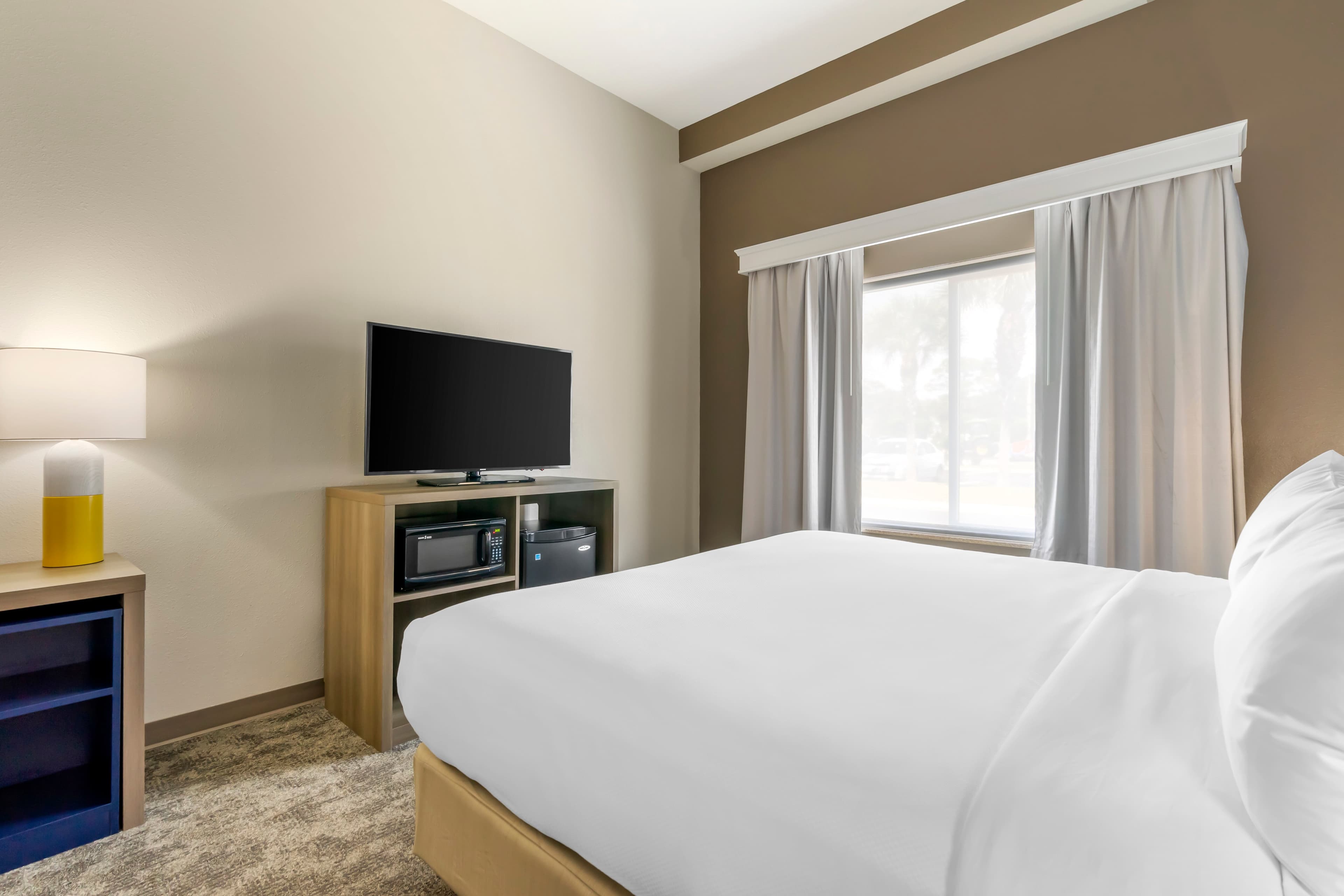 Comfort Suites Sarasota-Siesta Key - Image 4