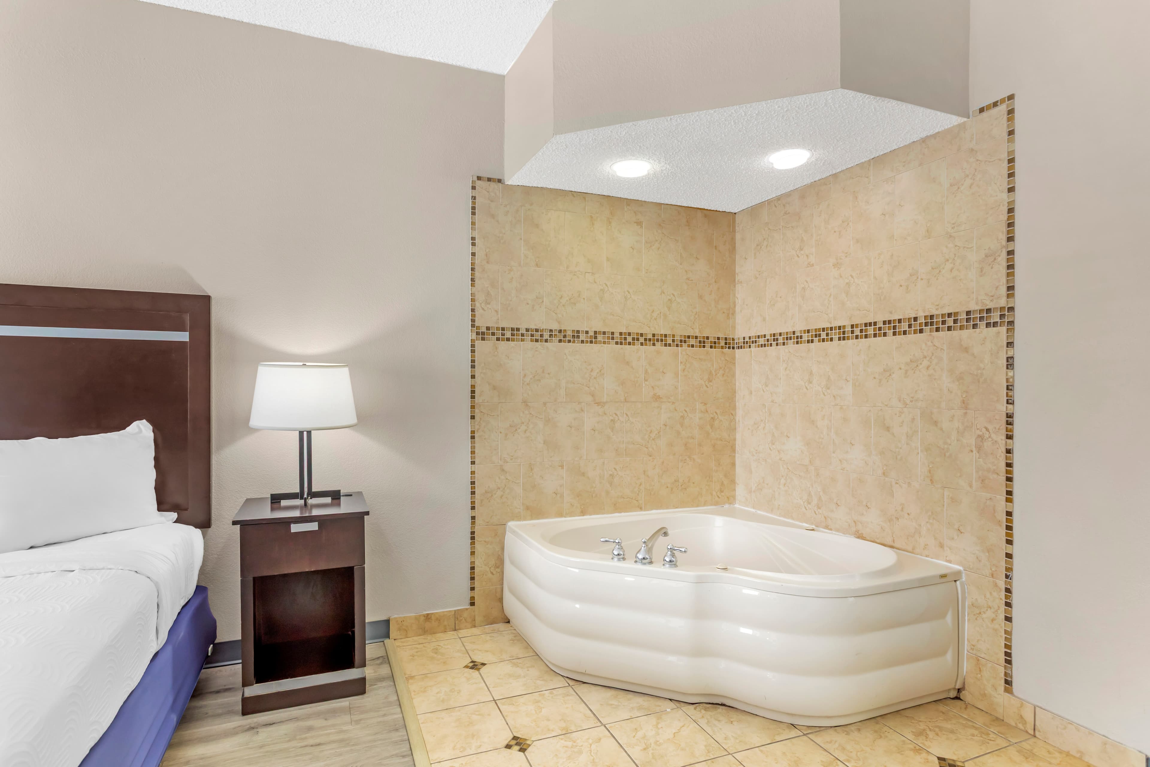 Country Inn & Suites by Radisson, Jacksonville - Orange Park — 8