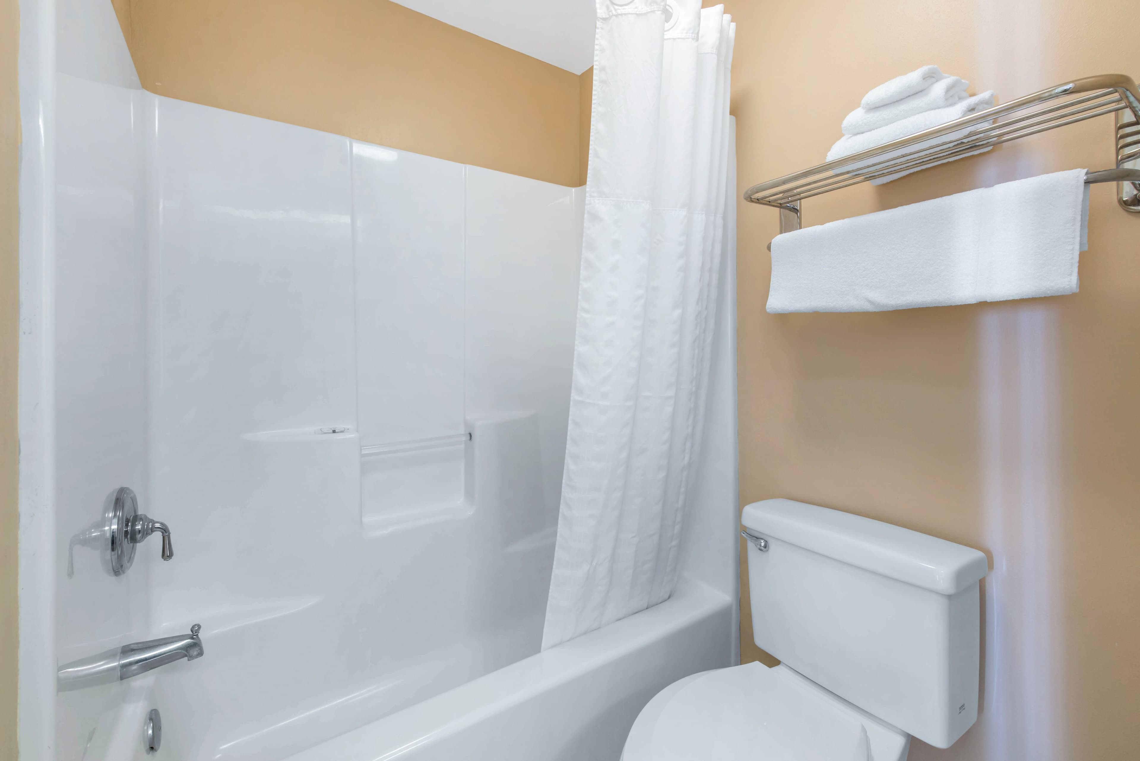 Quality Inn Palm Bay - Melbourne I-95 — 16