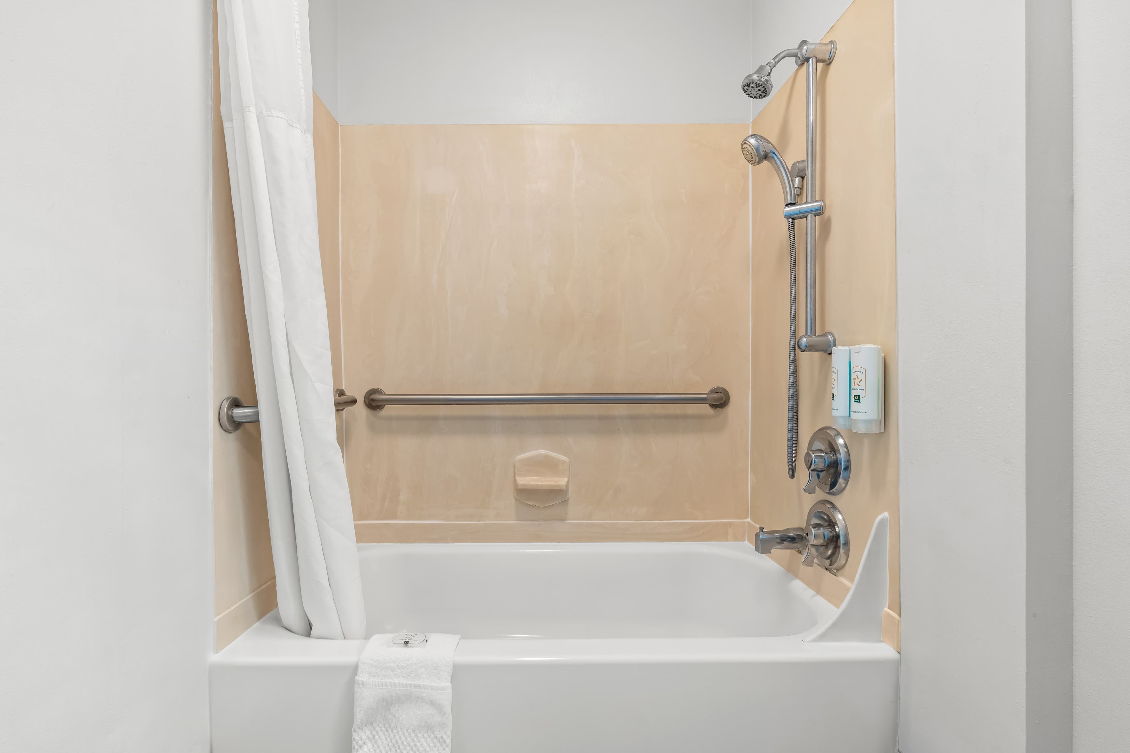 Quality Inn Lake City - Image 5
