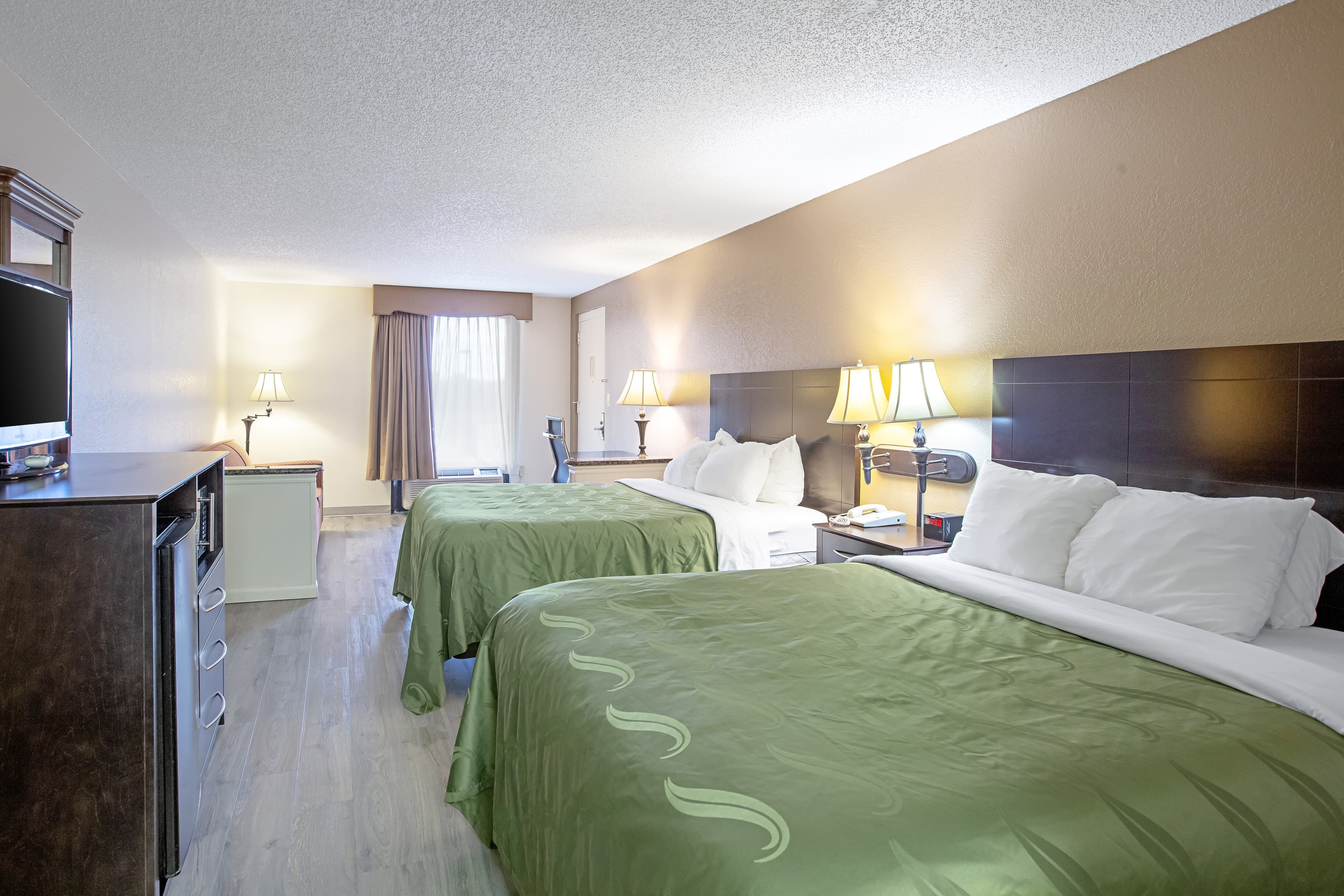 Quality Inn & Suites Live Oak I-10 Exit 283 — 29