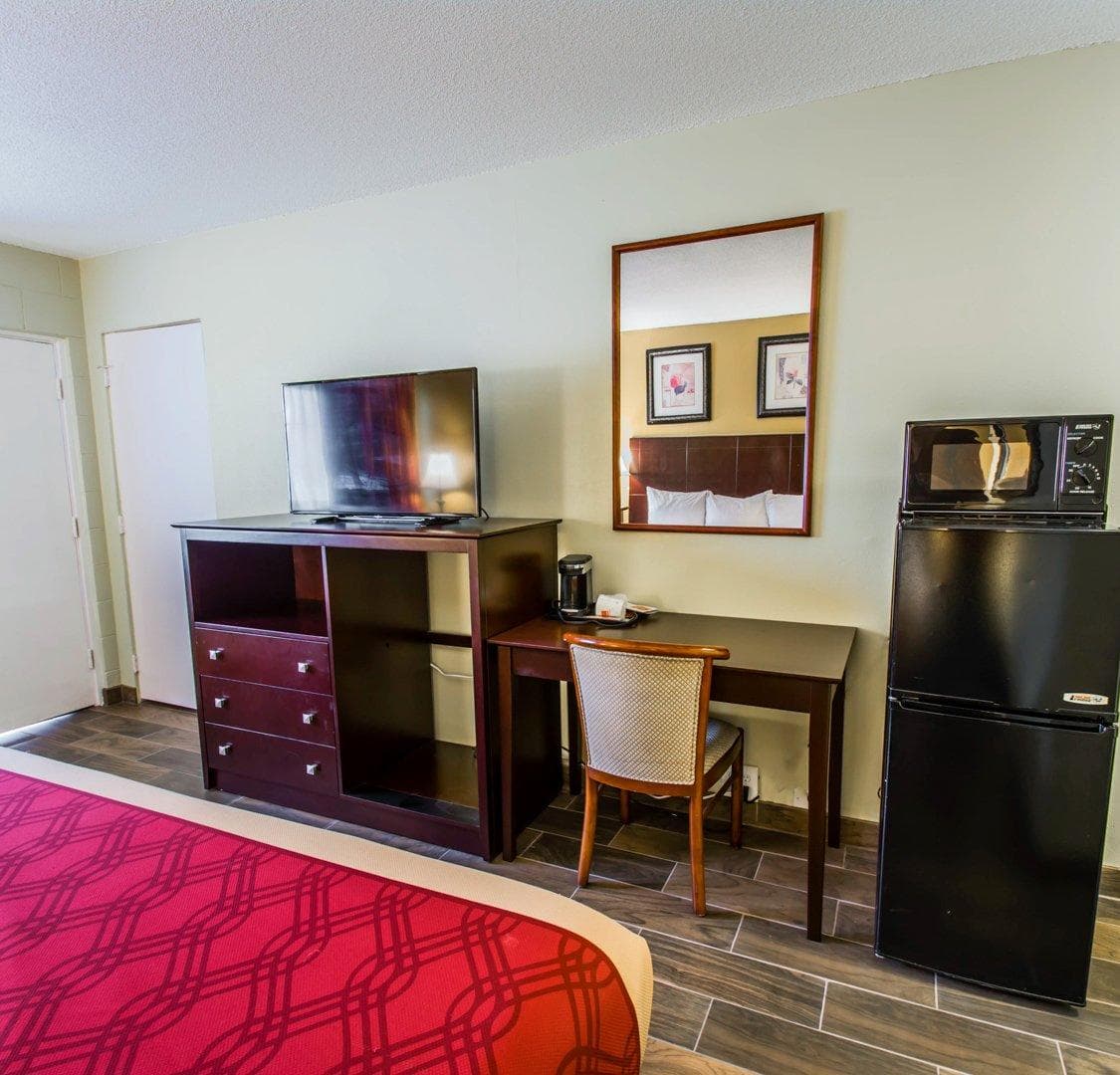Econo Lodge Cocoa Beach - near the Port — 12