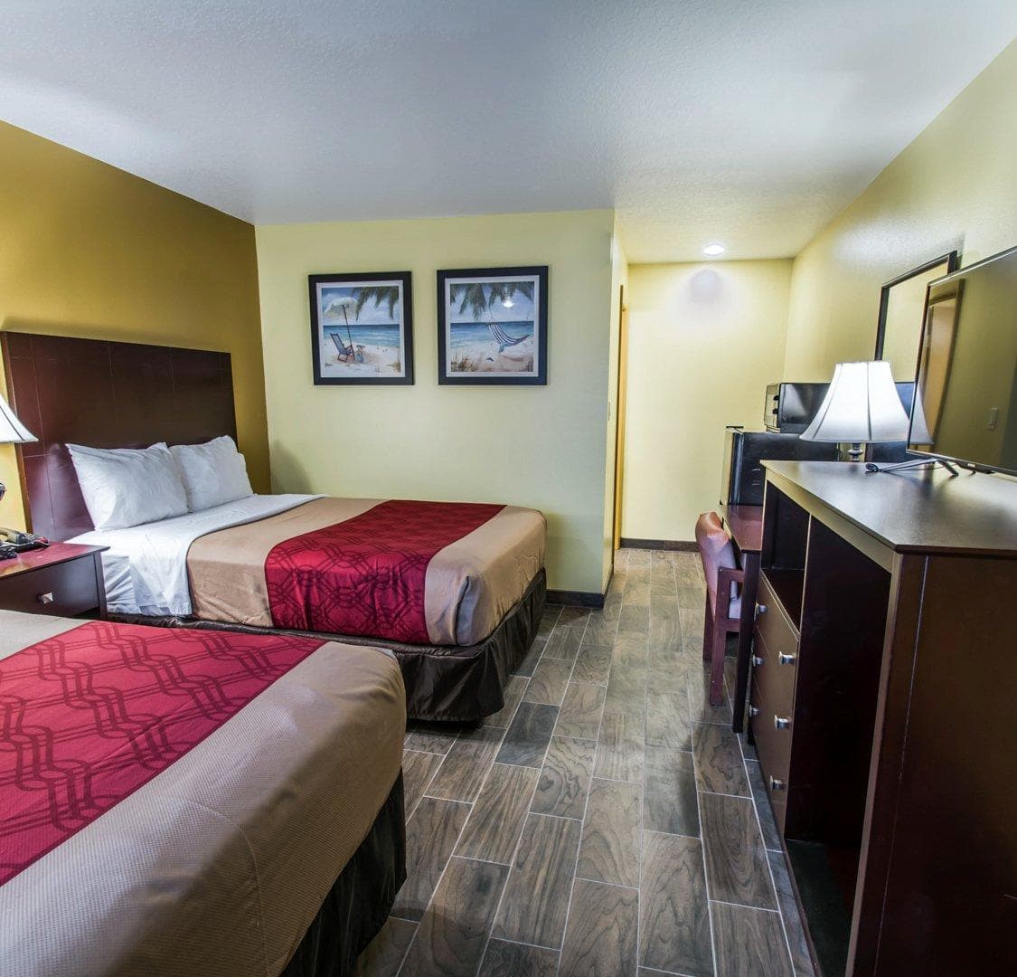 Econo Lodge Cocoa Beach - near the Port — 3