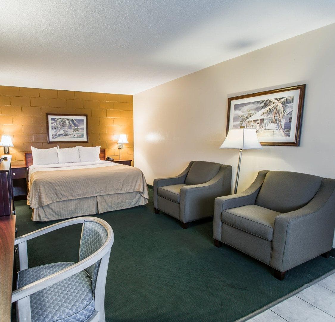 Econo Lodge Cocoa Beach - near the Port — 8