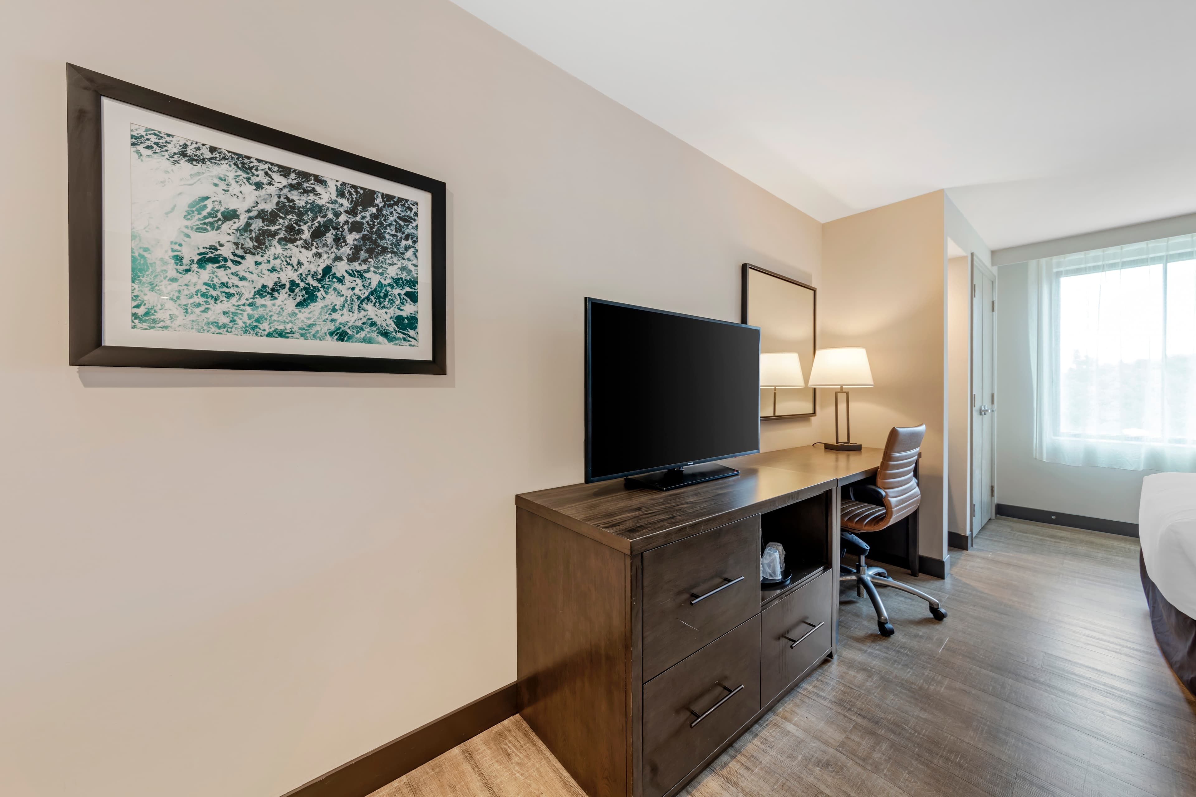 Comfort Inn & Suites Miami International Airport — 8